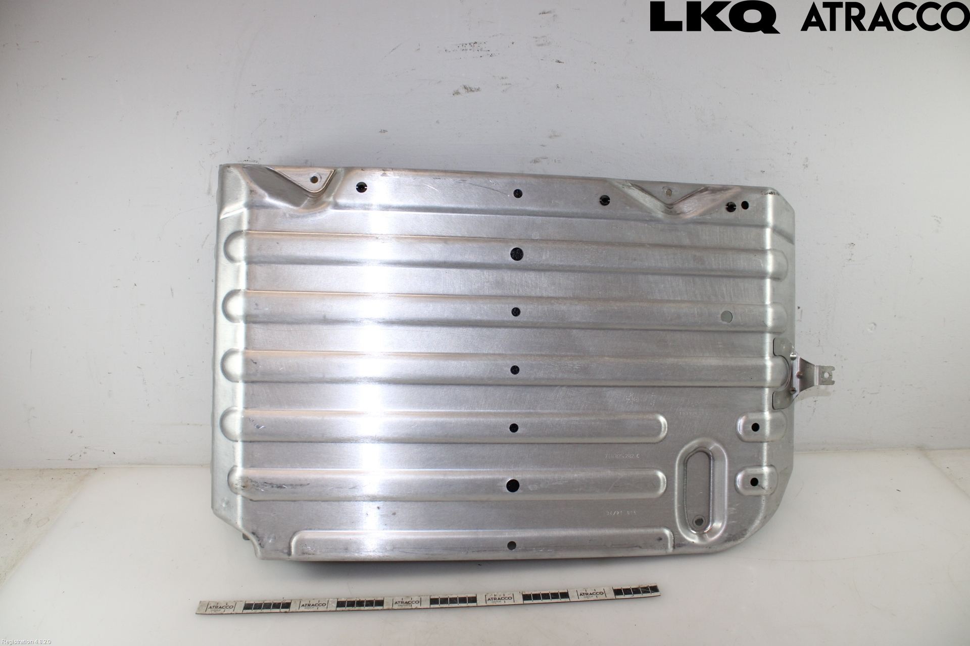Volkswagen VW TRANSP/CARAVELLE (T7) 22-24 Bunnplate U Motor-Gear-Dørk