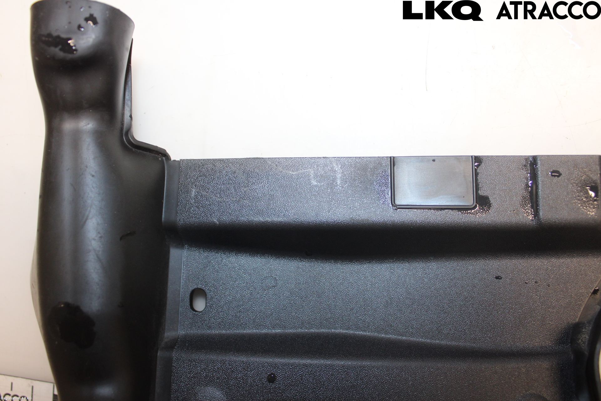 Volkswagen VW GOLF / E-GOLF VIII 20- Visker Deksel-Grill-Under Frr
