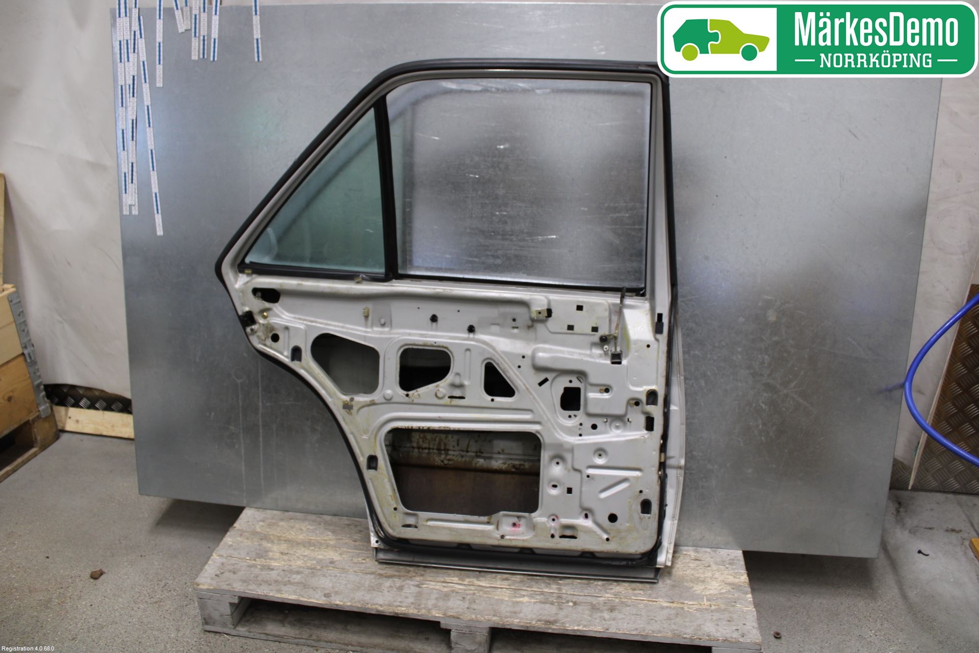 Mercedes-Benz MB 200-500  (W124) 86-96 Dør 4D Bak Venstre