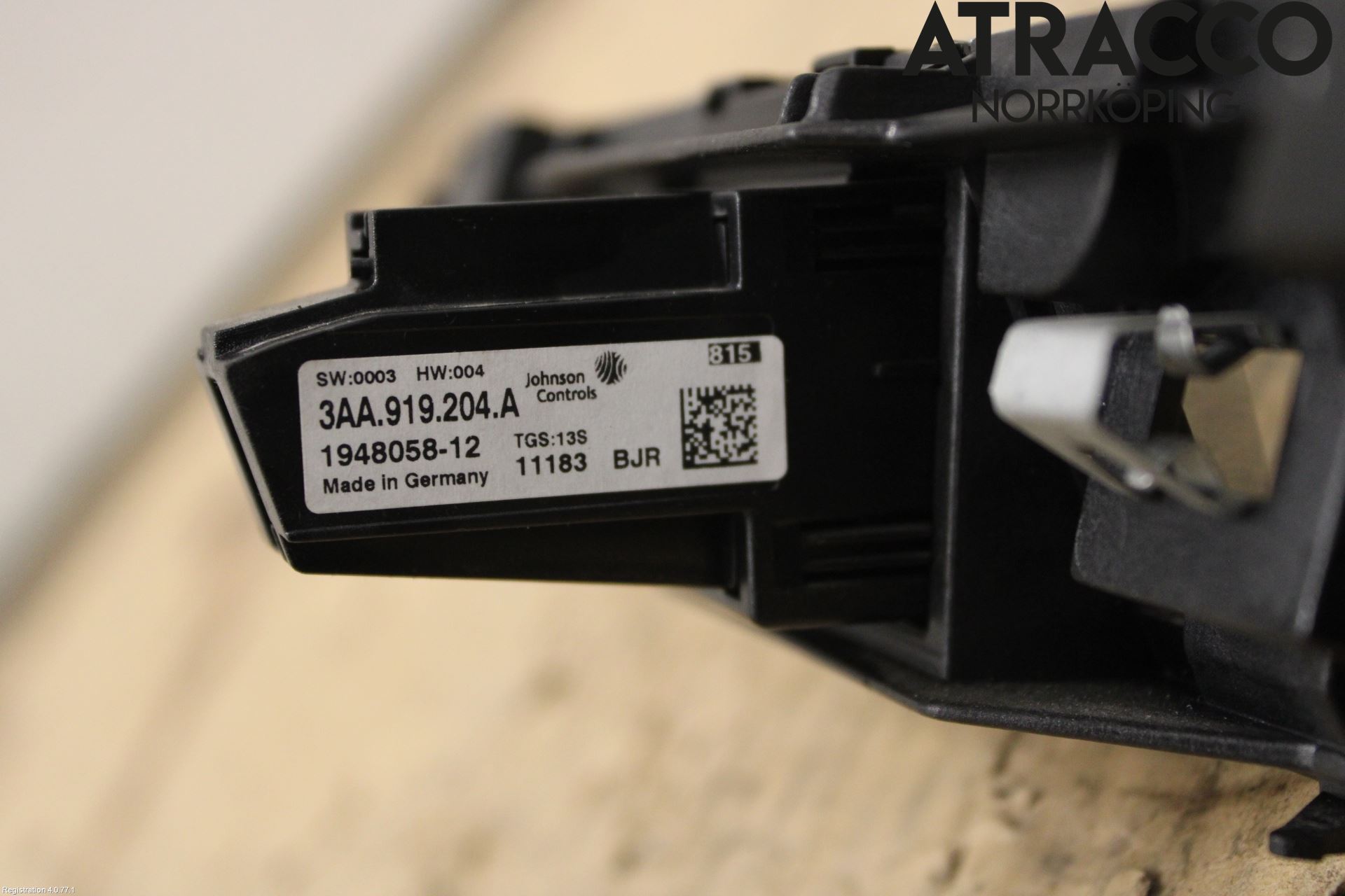 Volkswagen VW PASSAT 11-14 Instr Klokke