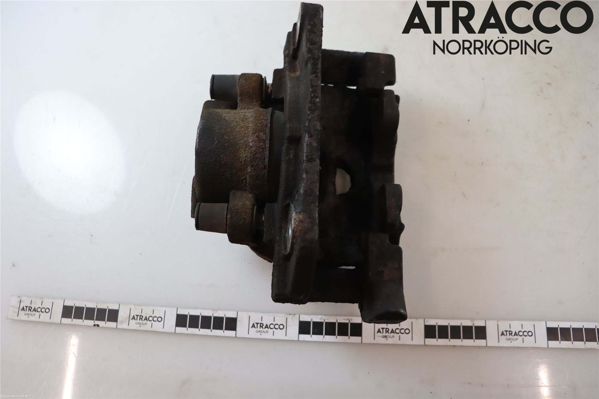 Jaguar XJ X350        03-09 Bremsecaliper Foran Venstre