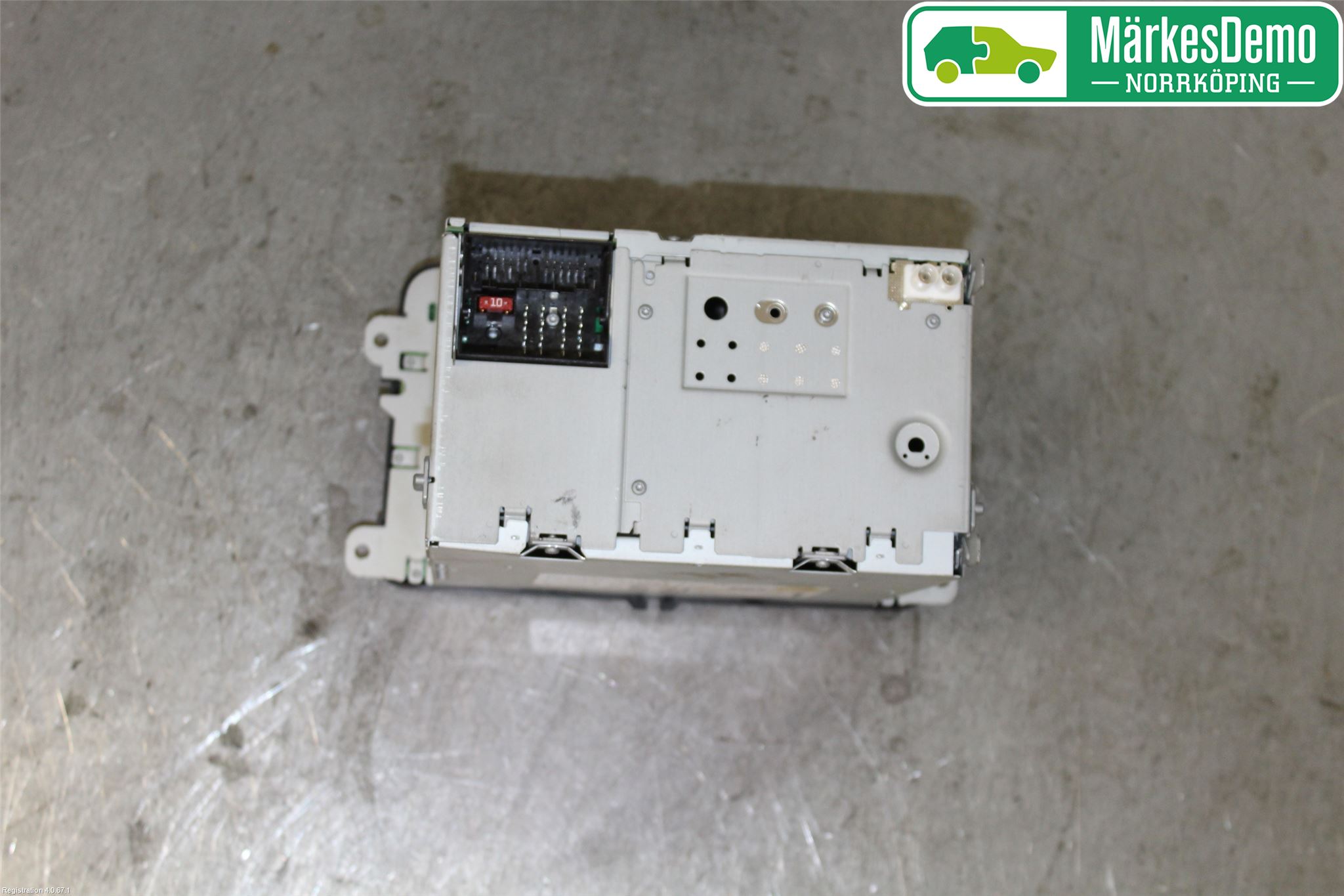 Volkswagen VW CADDY 11-15 Stereo Radio Med Cd