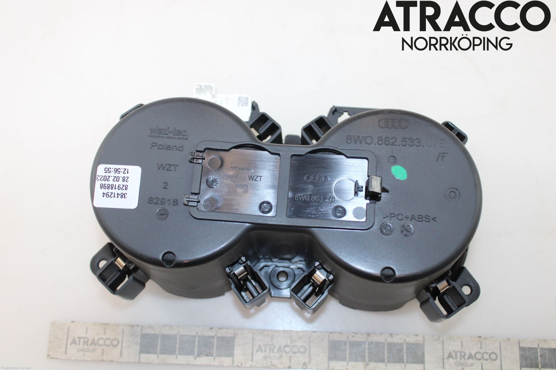 Audi A4/S4 B9 20- Innr Koppholder