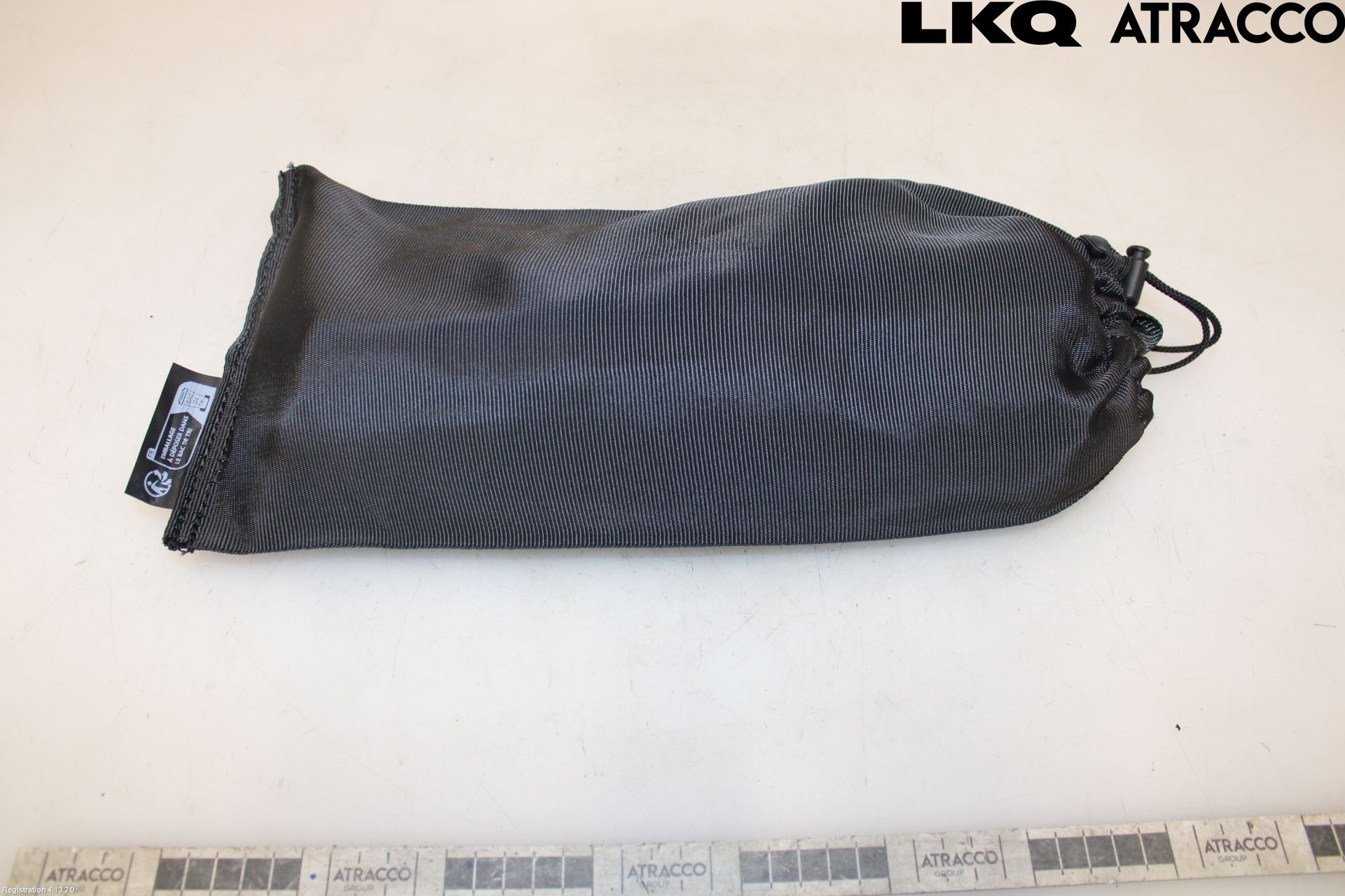 Volkswagen VW PASSAT 24- Innr Lastenett