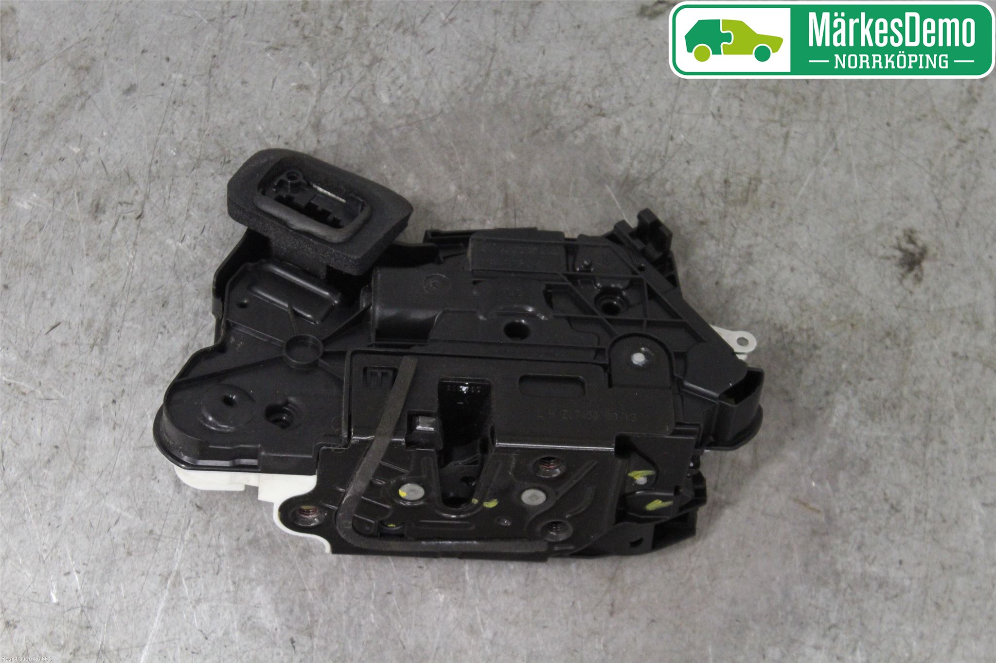 Volkswagen VW POLO 10-17 Dørlås - Låsekasse