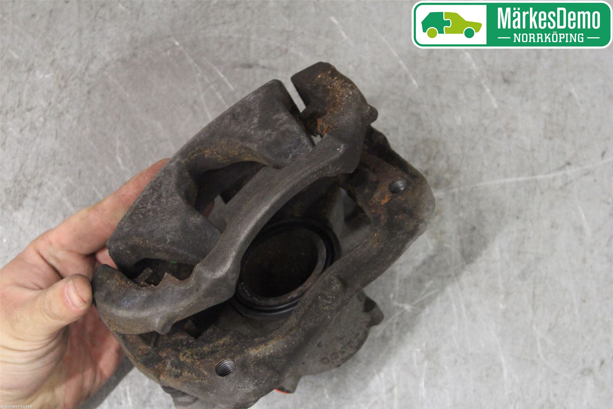 BMW 2 F46 GRAN TOURER 15-22 Bremsecaliper Foran Høyre
