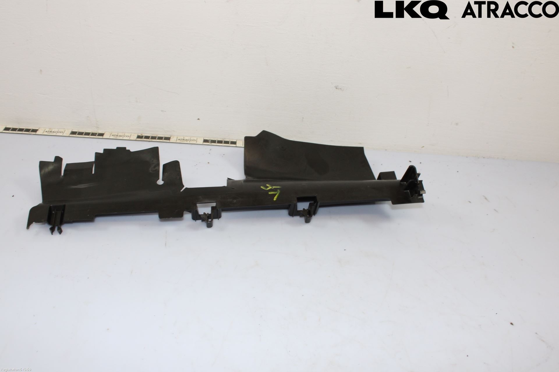 Volkswagen VW TAIGO 22- Luftstyring Front