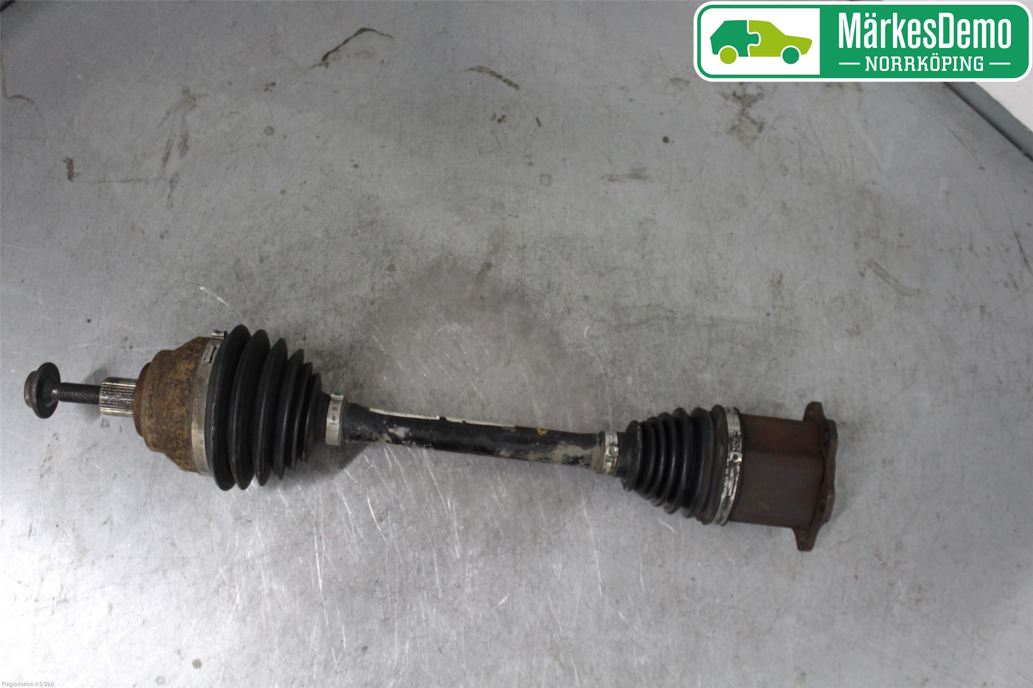 Audi A6/S6     05-11 Drivaksel Foran Kompl Venstre