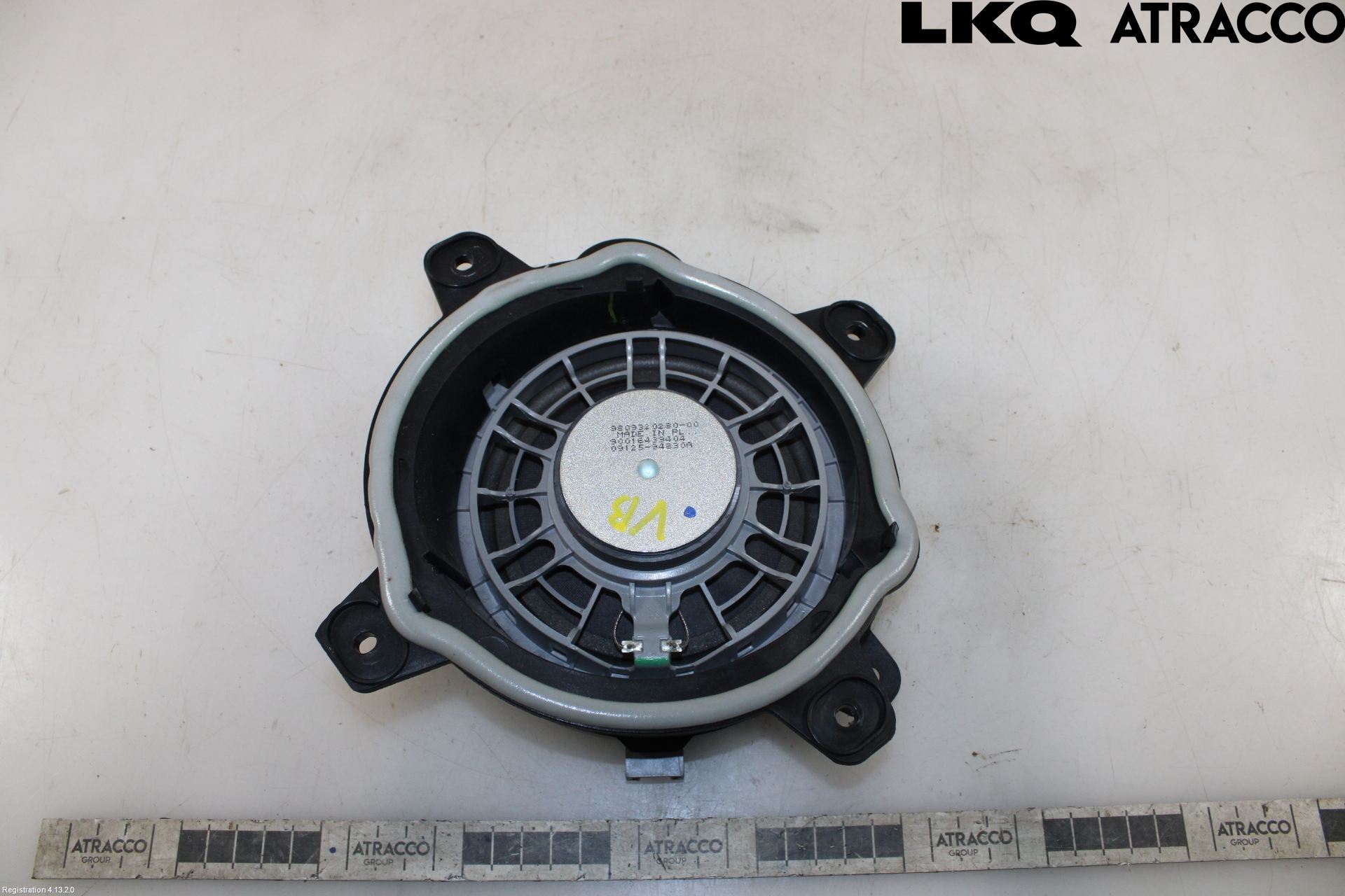 Opel CORSA F, CORSA-E 20- Innr Høyttaler