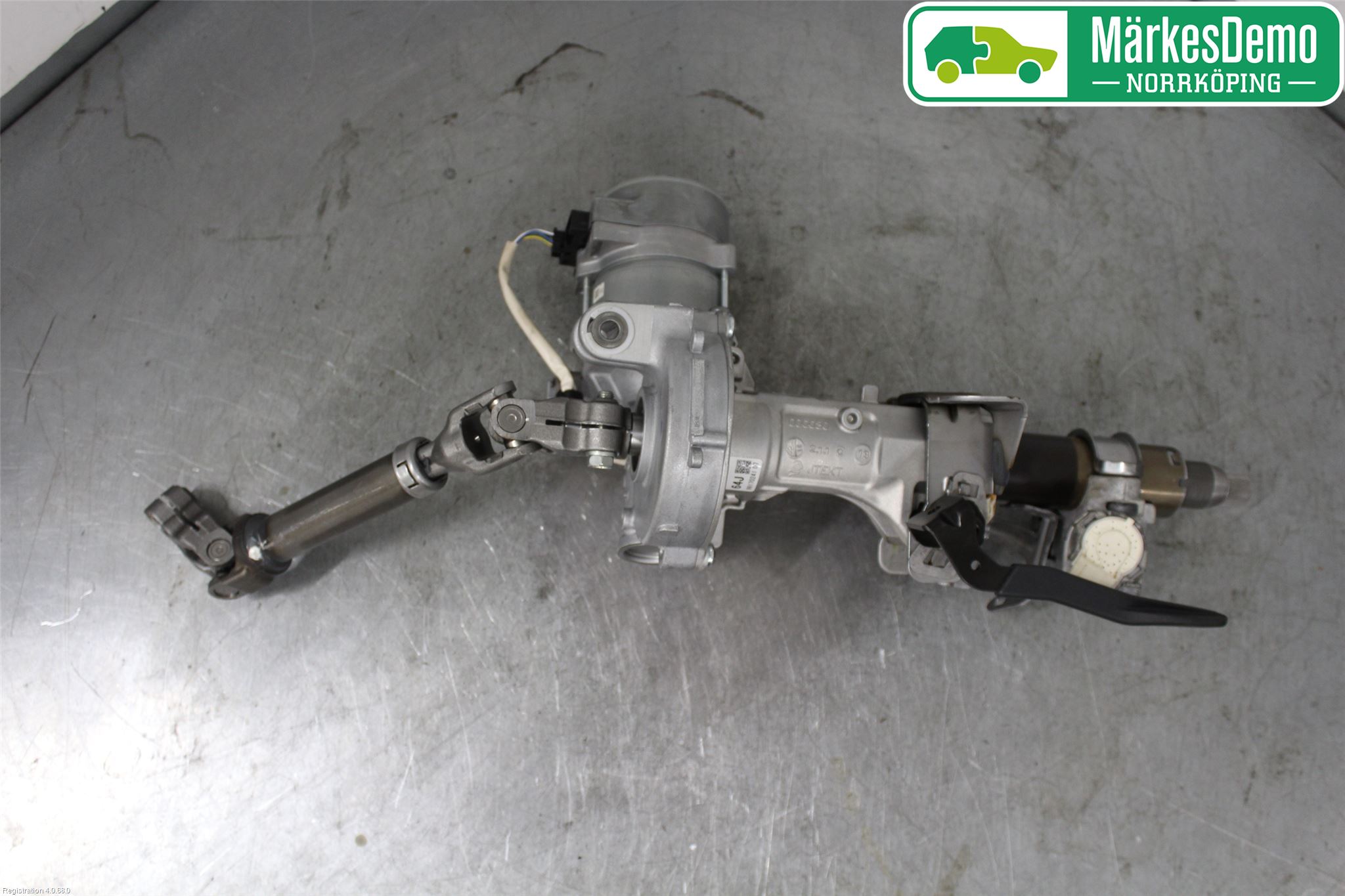 Toyota COROLLA 19- Rattakselaggregat Innebygd Servo
