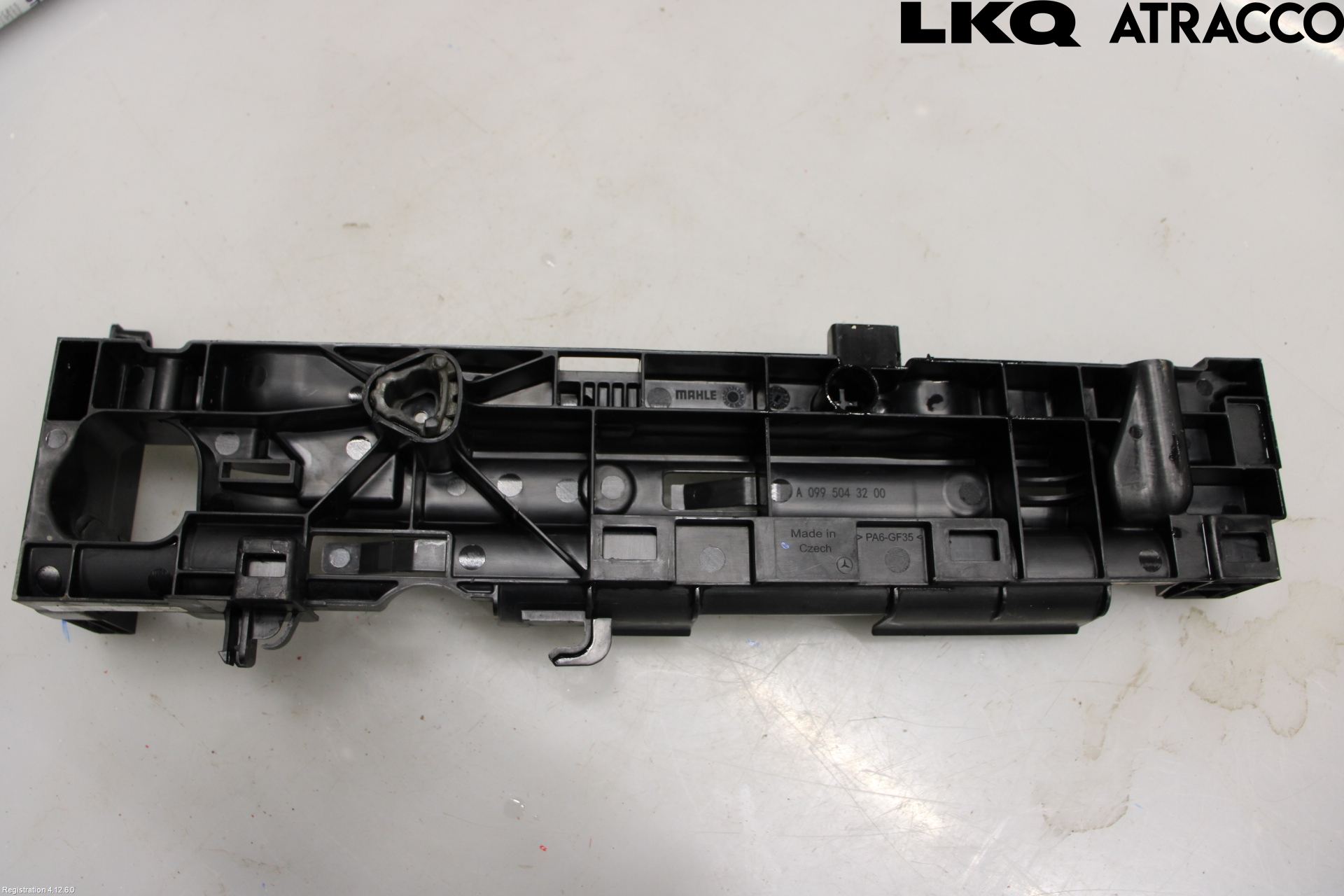 Mercedes-Benz MB C-KLASS (W206) 21- Radiator Feste - Ramme - Bjelk