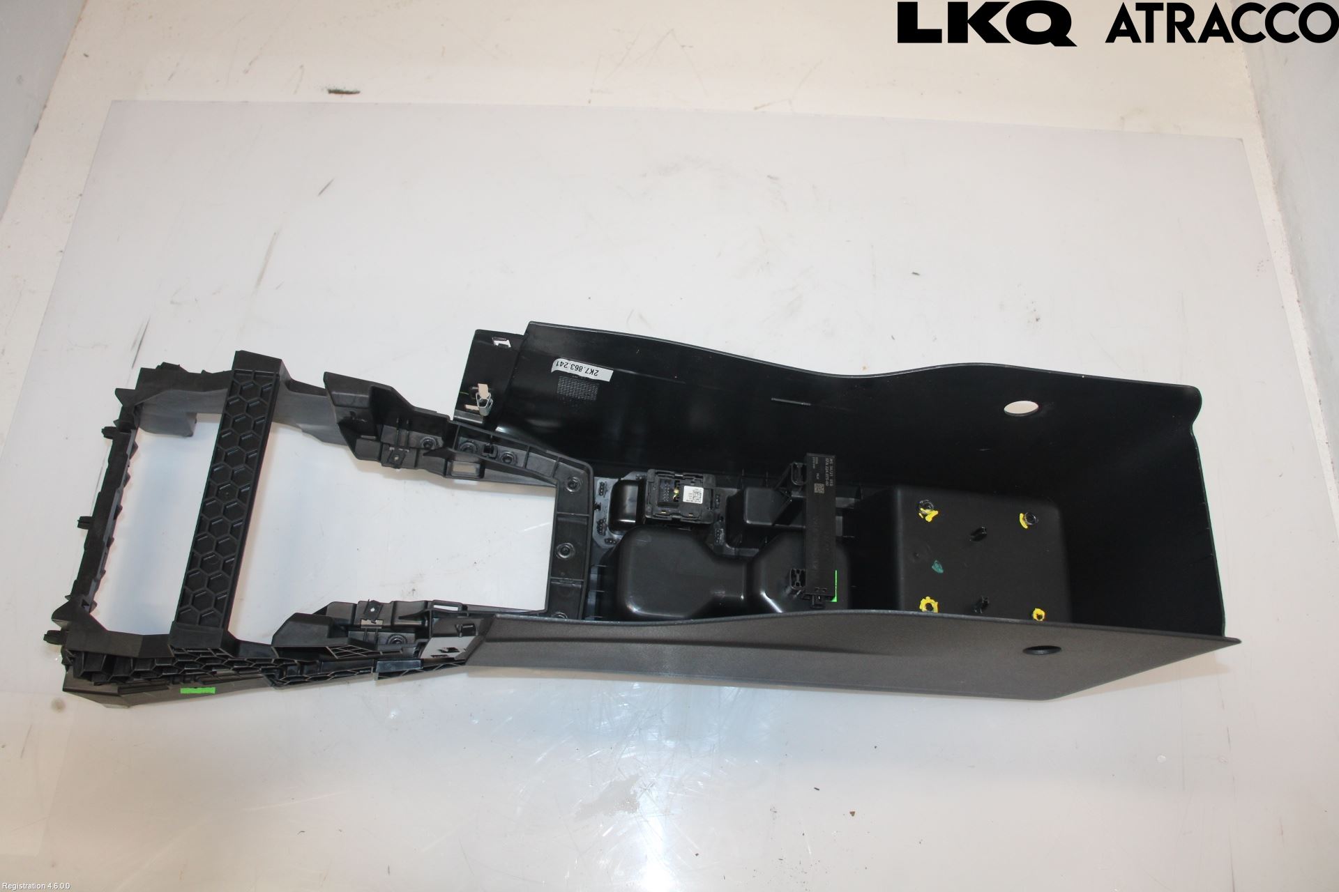 Volkswagen VW CADDY 21- Instrumentkonsoll Midt