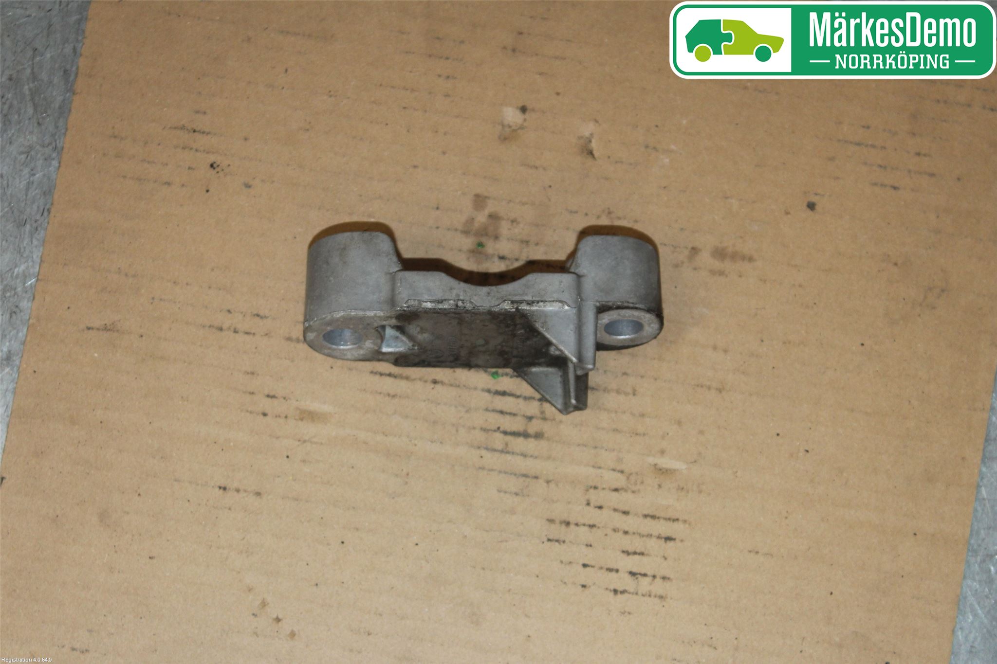 BMW 5 F10/F11/F18 09-17 Stablisatorstag Feste
