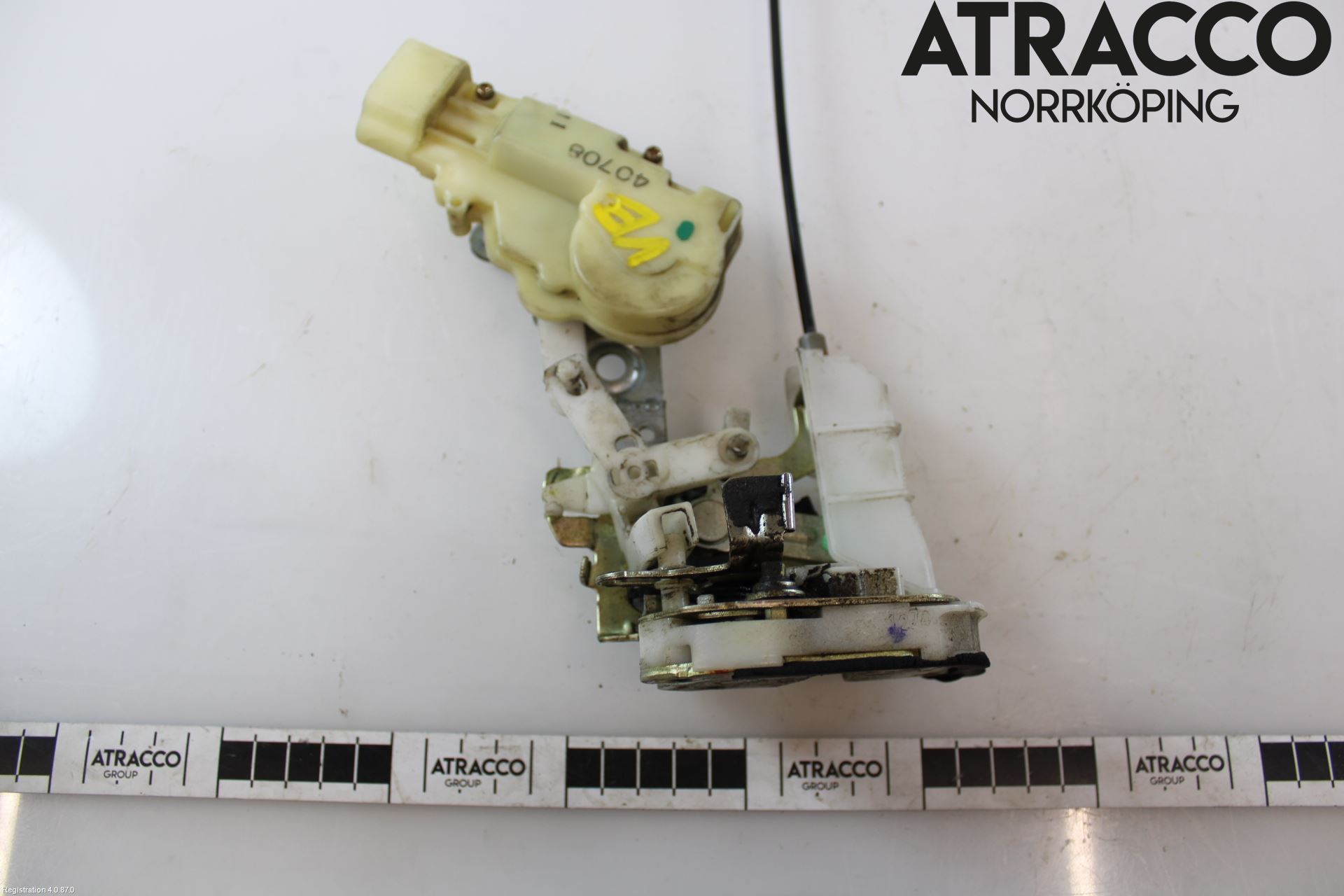 Toyota YARIS VERSO P1 00-05 Dørlås - Låsekasse