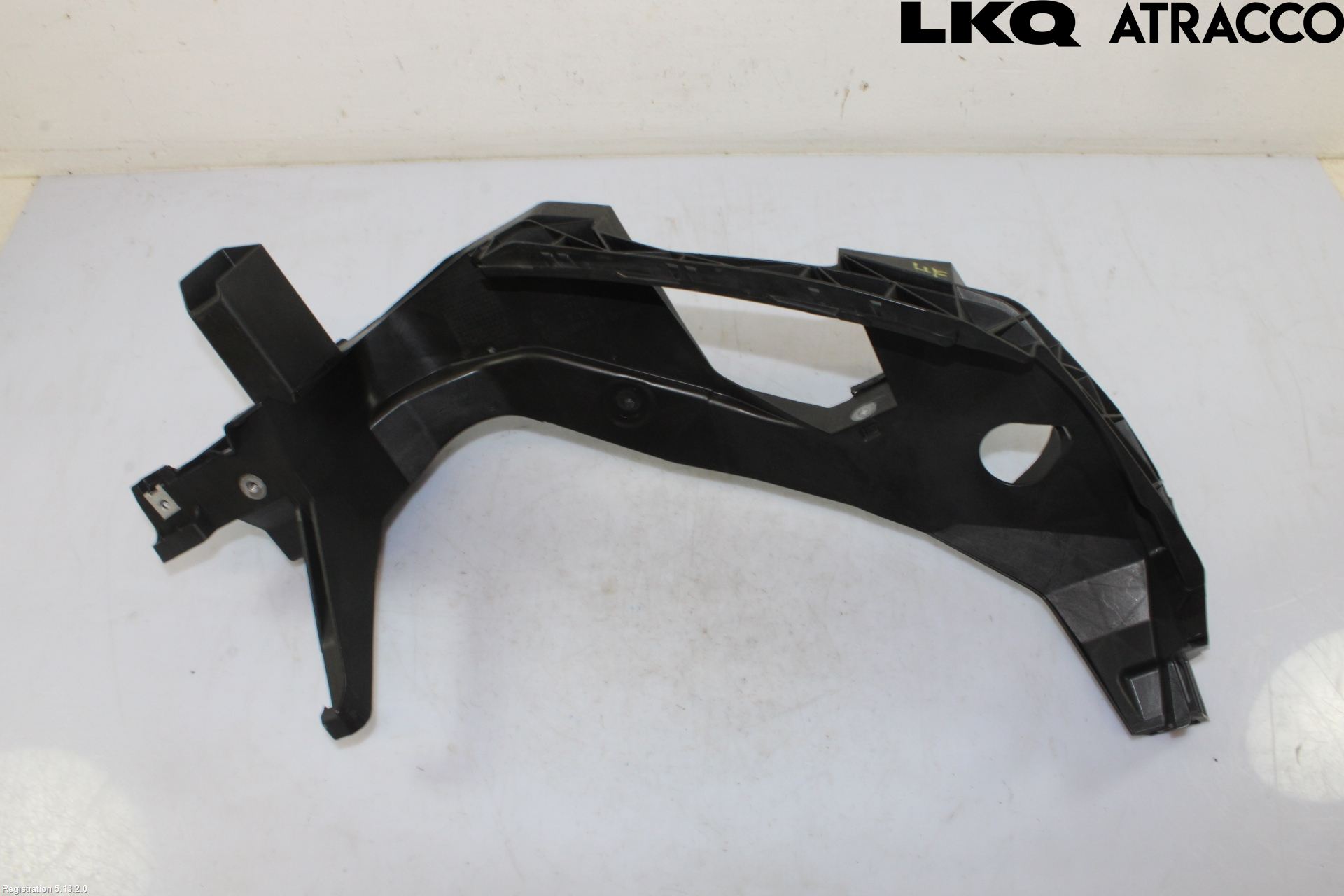 Audi Q4 E-TRON FZ 22- Frontlykt Holder-Feste