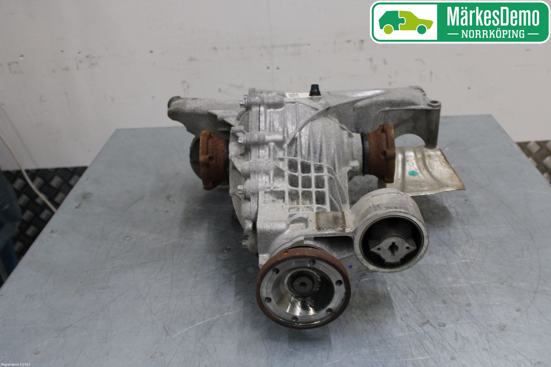Audi A4/S4 B9 16-19 Bakaksel Kardang Bak -Diff