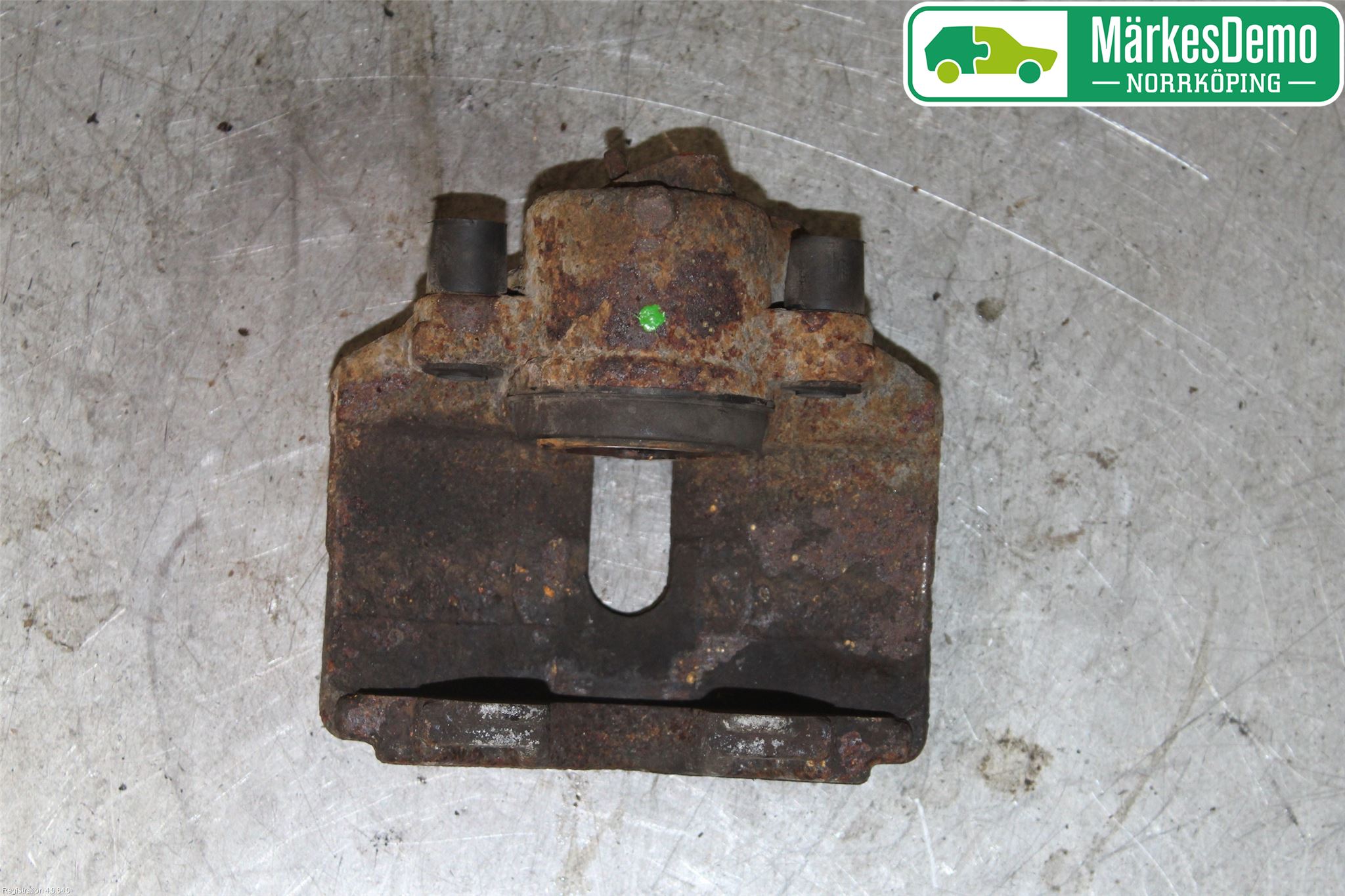Volkswagen VW PASSAT 11-14 Bremsecaliper Foran Venstre
