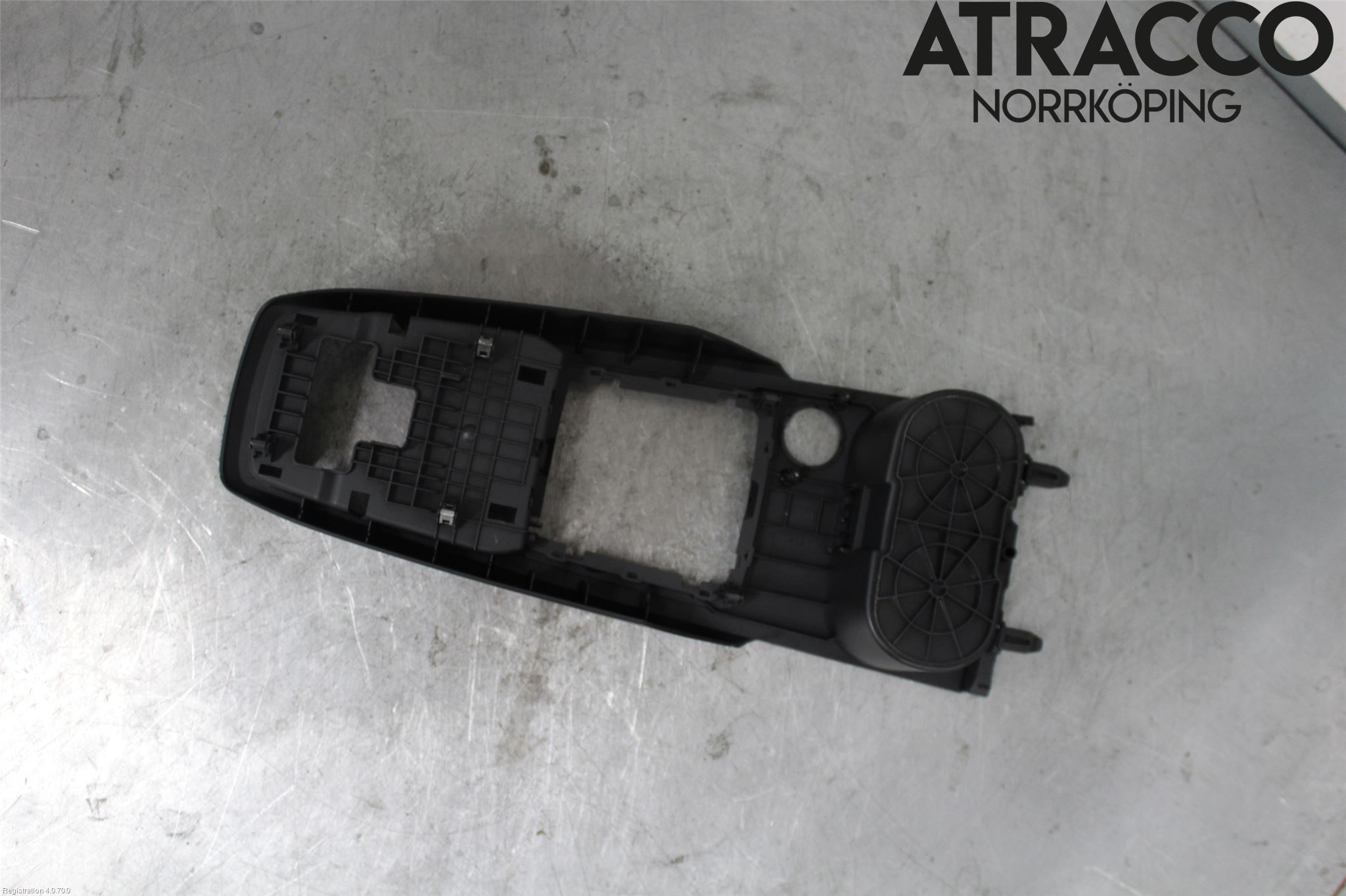 Audi Q2/SQ2 17- Innr Konsoll-Lomme