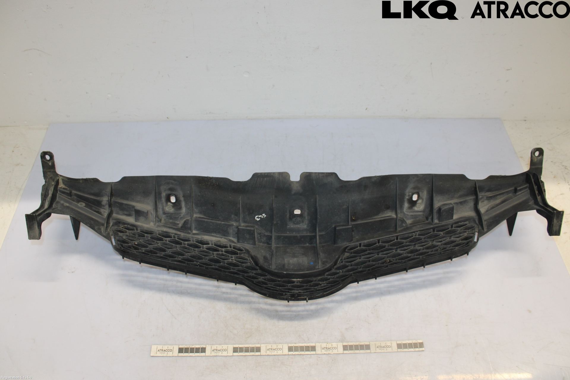 Toyota AURIS 07-09 Grill Komplett
