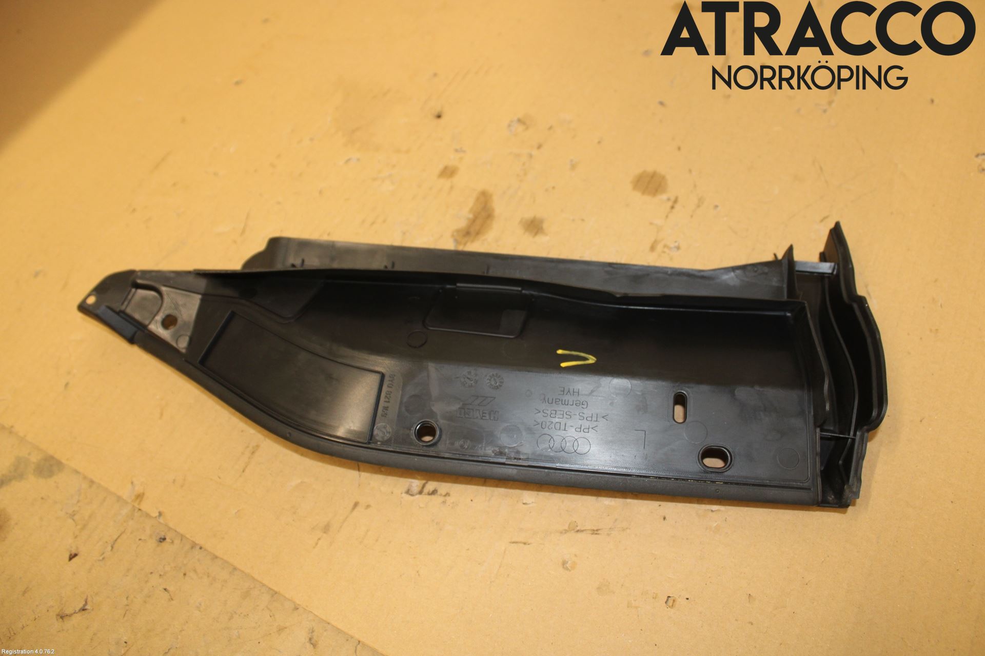 Audi A3/S3 8Y 21- Visker Deksel-Grill-Under Frr