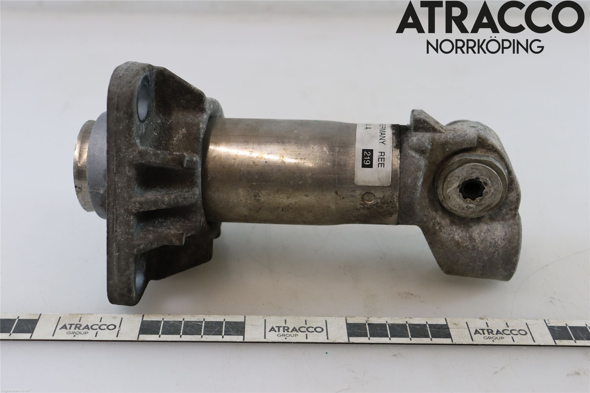Audi A4/S4 01-05 Støtfanger Foran Feste