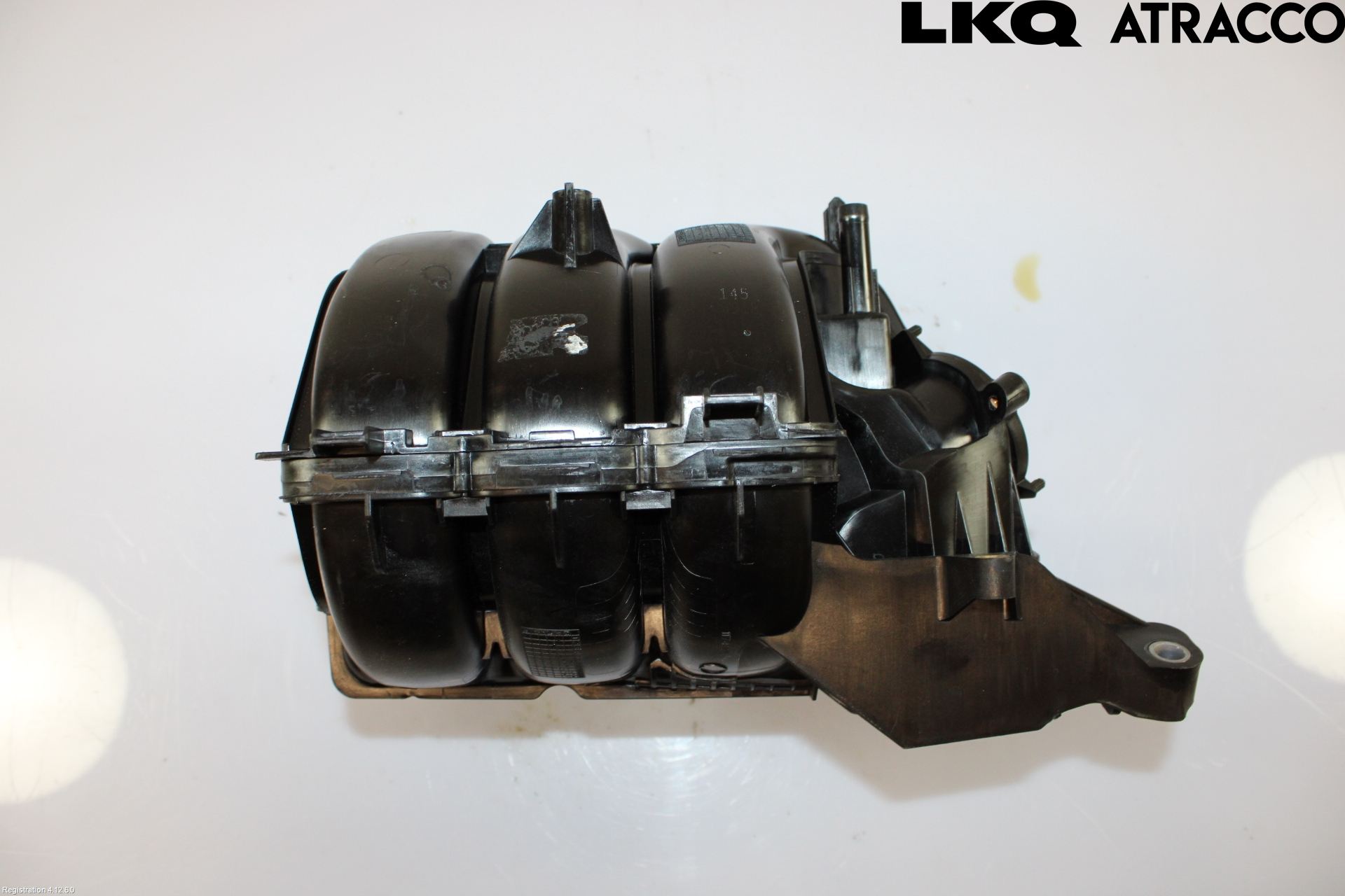 Toyota YARIS XP21 20- Innsugningsmanifold