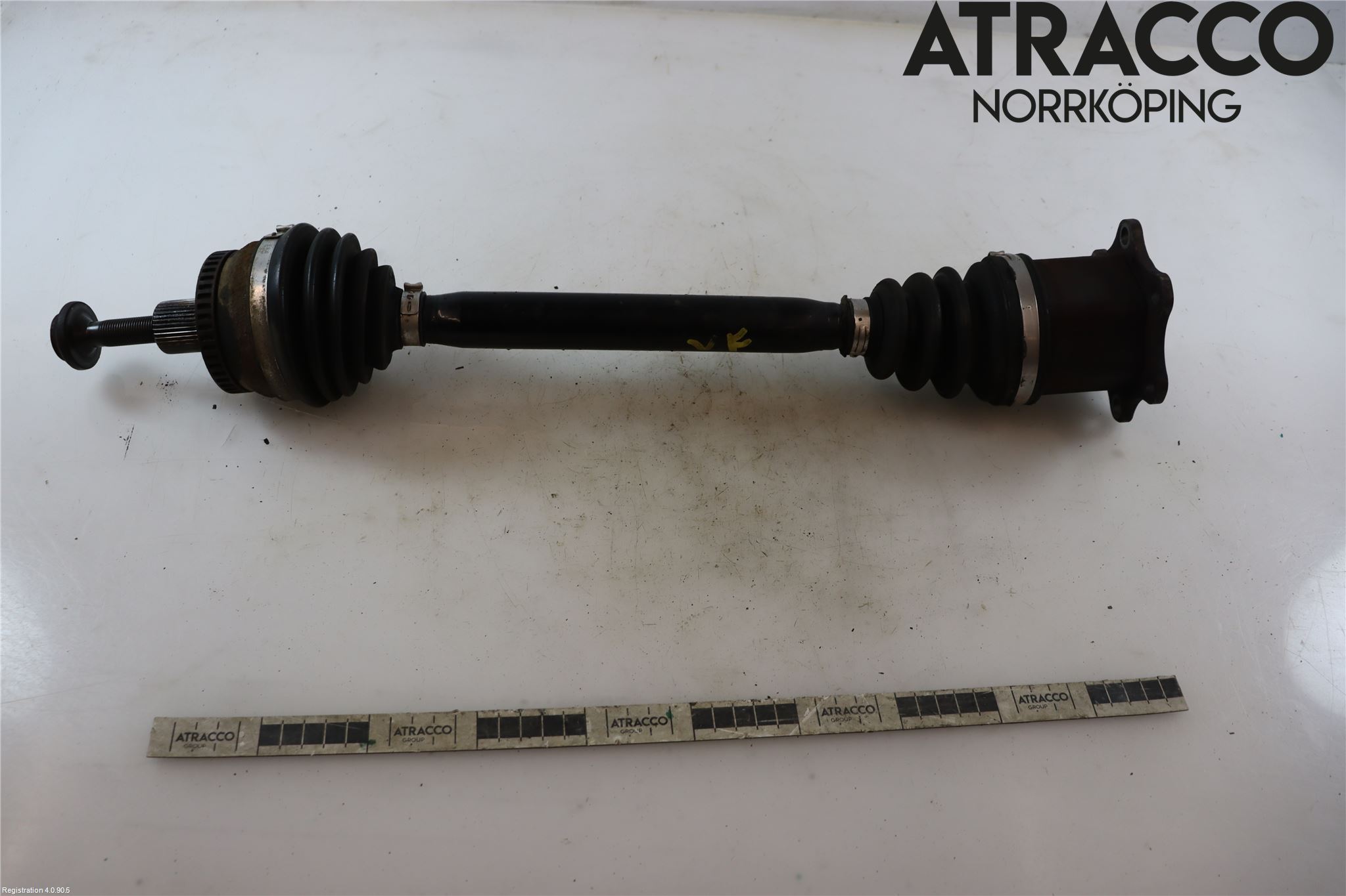 Audi A4/S4 05-07 Drivaksel Foran Kompl Venstre