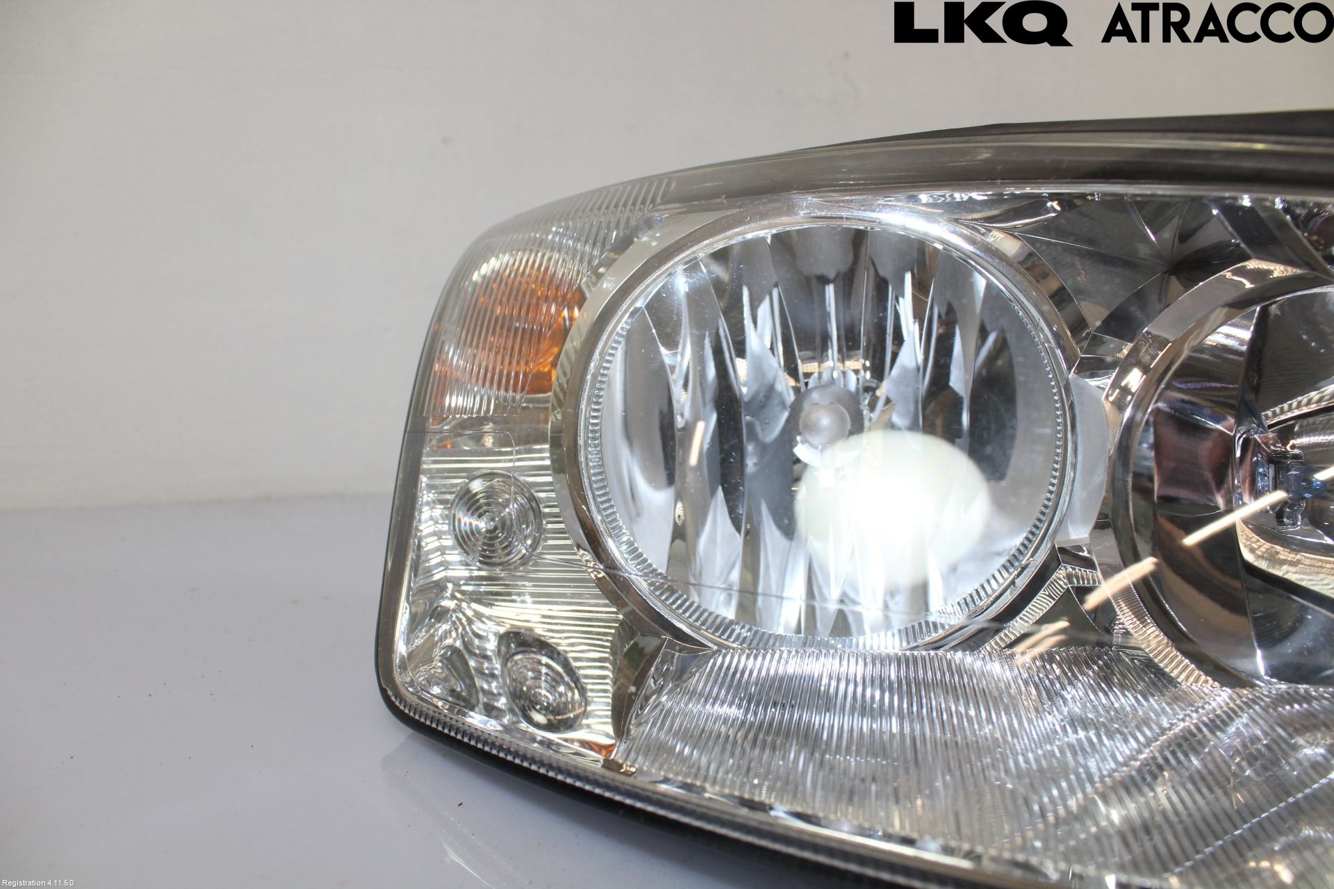 Ford MONDEO     01-06 Frontlykt Høyre