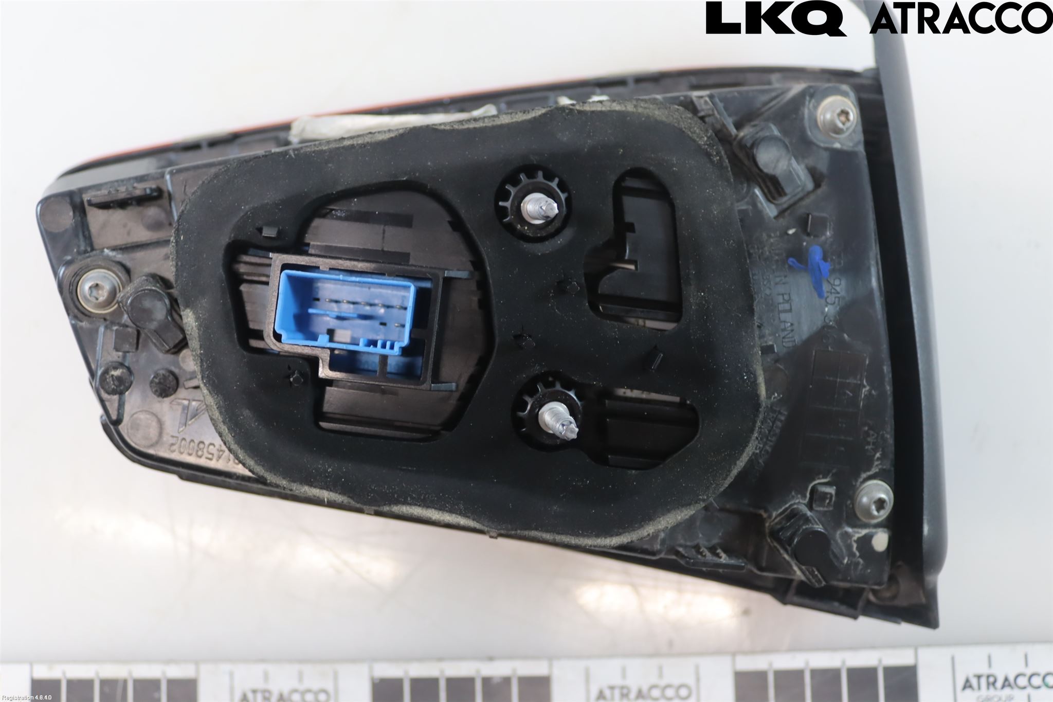 Volkswagen VW PASSAT 15-19 Baklykt Høyre  På Luke(Indre)