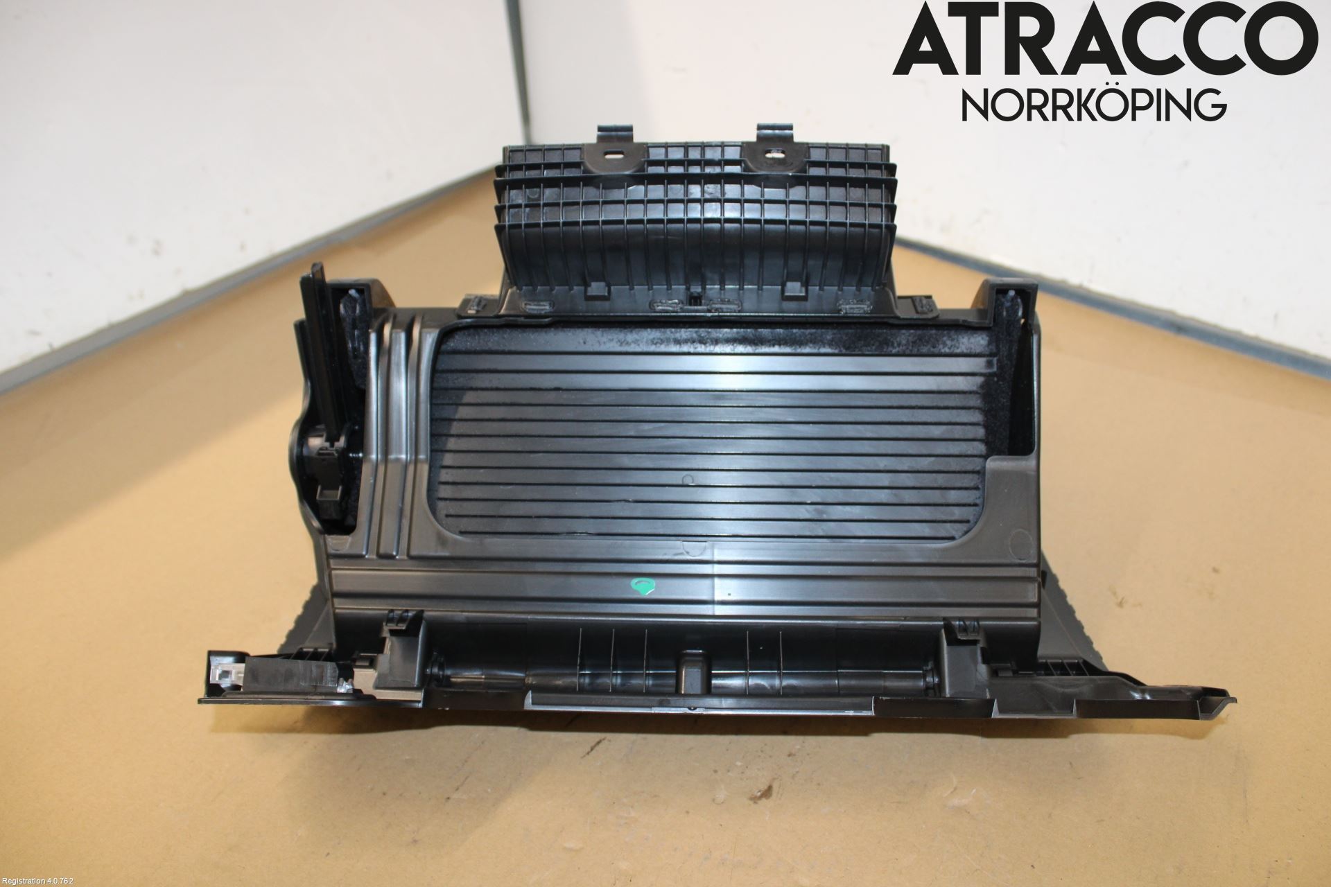 Volkswagen VW PASSAT 20-24 Innr Hanskerom