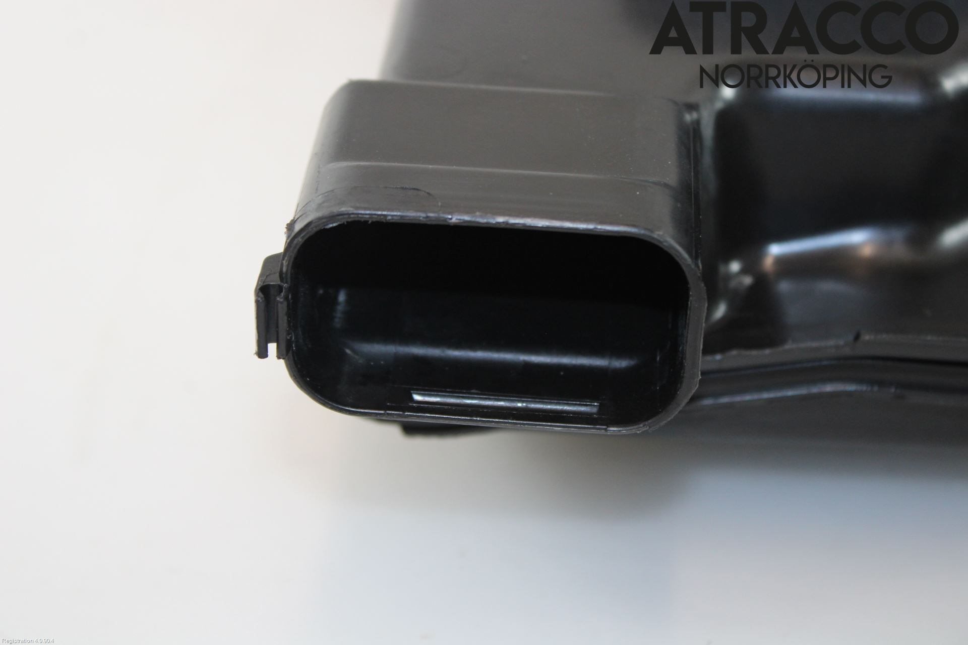Audi A4/S4 B9 20- Spylerbeholder Frontrute-Lykte