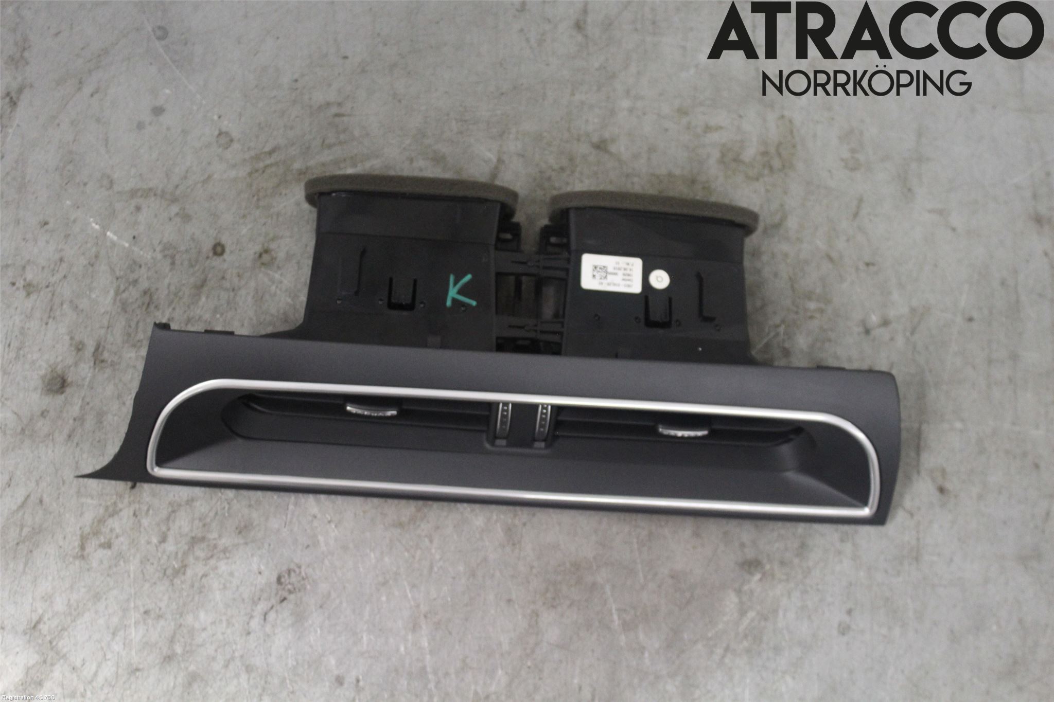 Jaguar I-PACE 18- Dashbord Kanal - Dyse