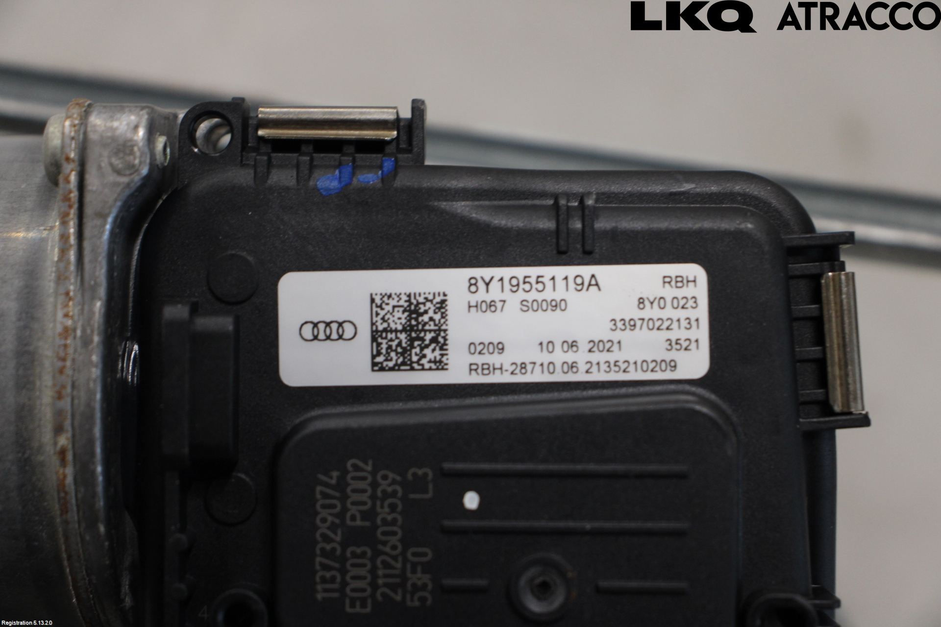 Audi A3/S3 8Y 21- Viskeroverføring Frontrute