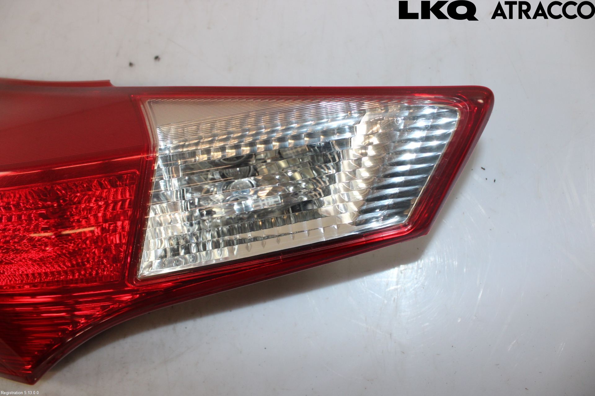 Toyota RAV4 13-18 Baklykt Venstre  På Luke(Indre