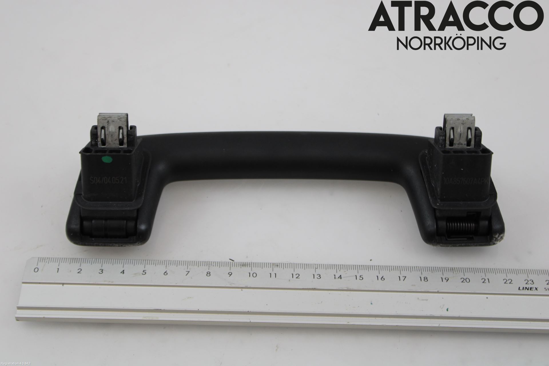 Skoda ENYAQ iV 21- Innrhandtak I Taket