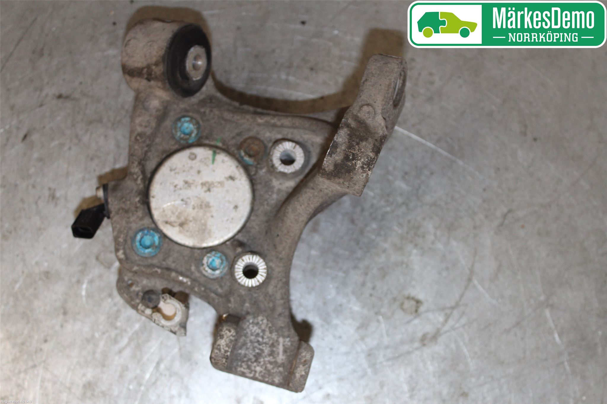 Audi A6/S6     05-11 Spindel Vb
