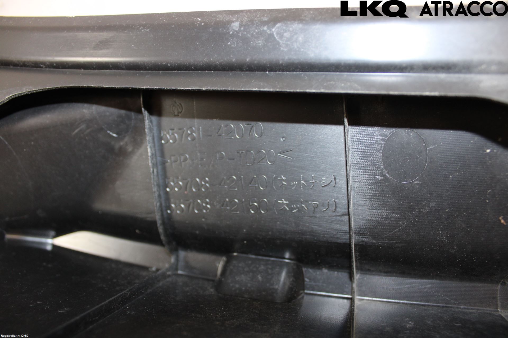 Toyota RAV 4 06-12 Visker Deksel-Grill-Under Frr