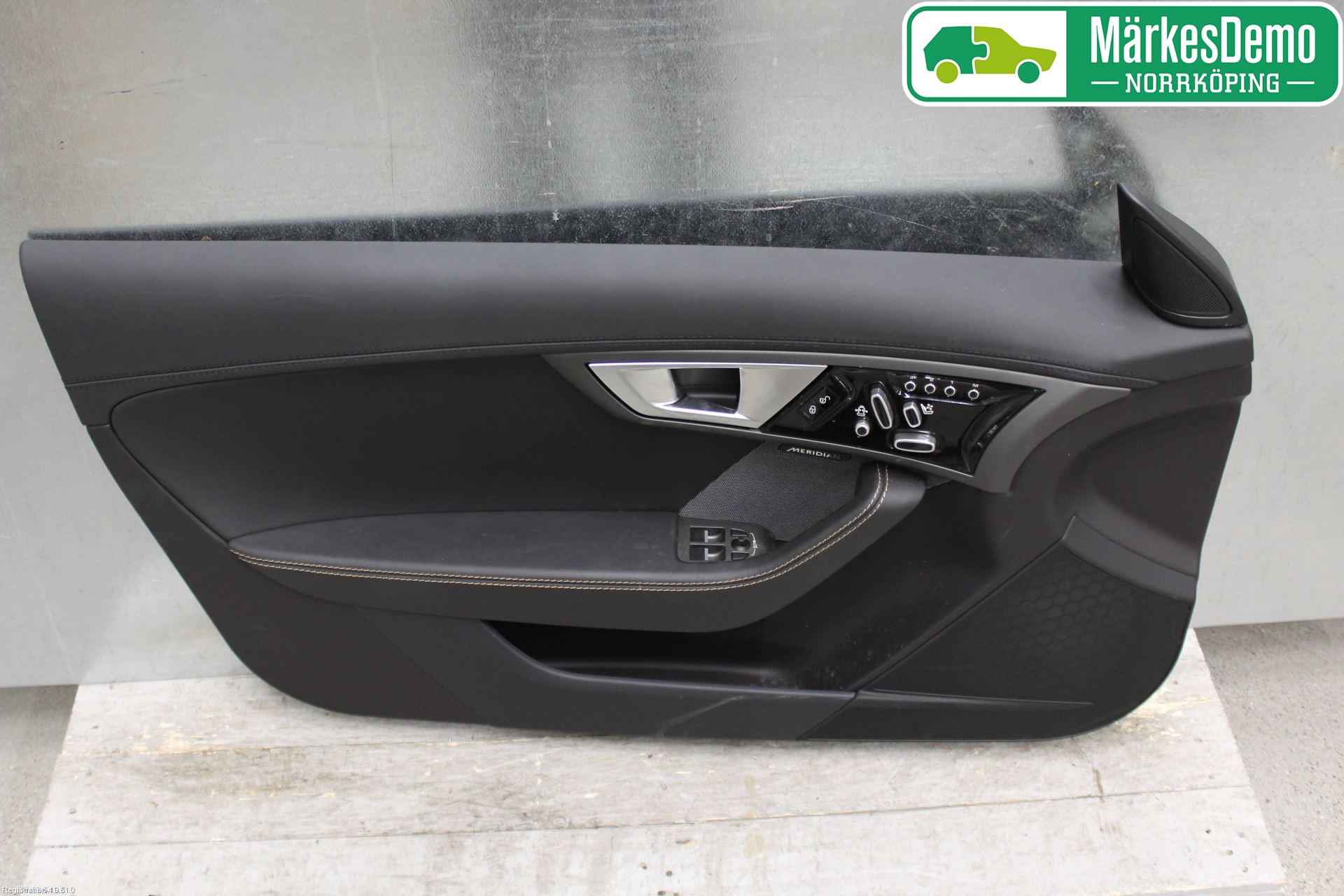 Jaguar F-TYPE Innr Dørtrekk Venstre