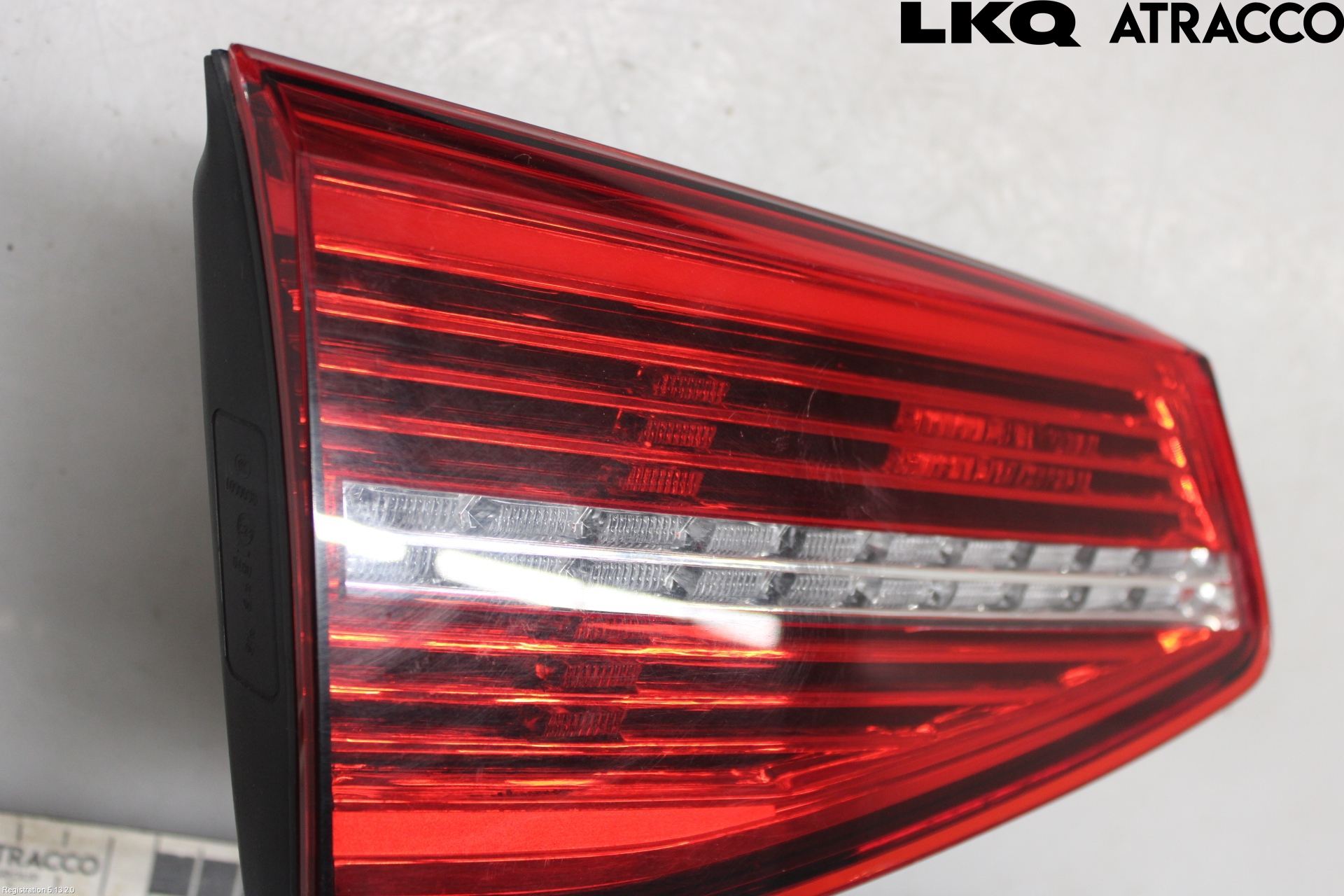 Volkswagen VW PASSAT 15-19 Baklykt Venstre  På Luke(Indre