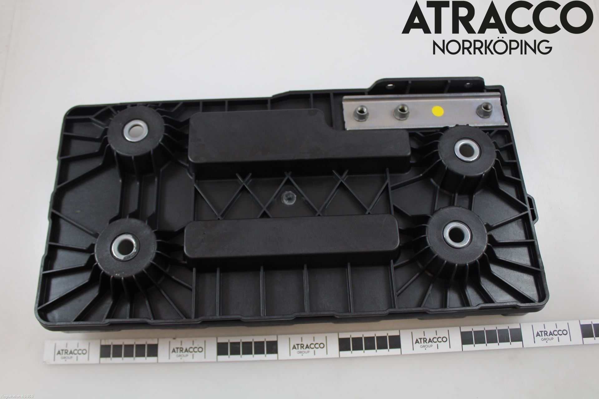 Volkswagen VW PASSAT 20-24 Batterikasse - Feste - Holder