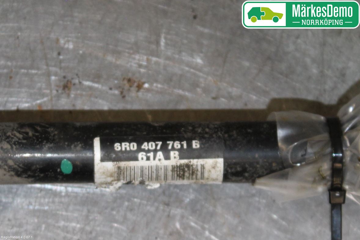 Volkswagen VW POLO 10-17 Drivaksel Foran Kompl Venstre