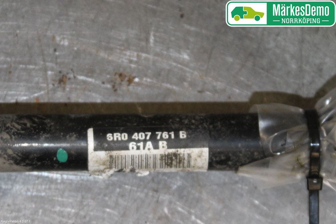 Volkswagen VW POLO 10-17 Drivaksel Foran Kompl Venstre