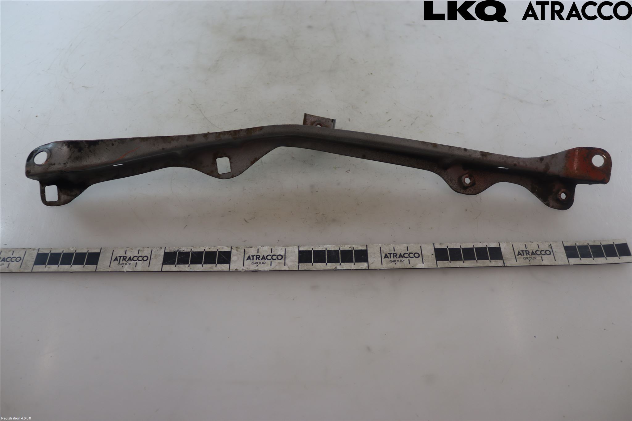Toyota CARINA    78-81 Radiator Feste - Ramme - Bjelk