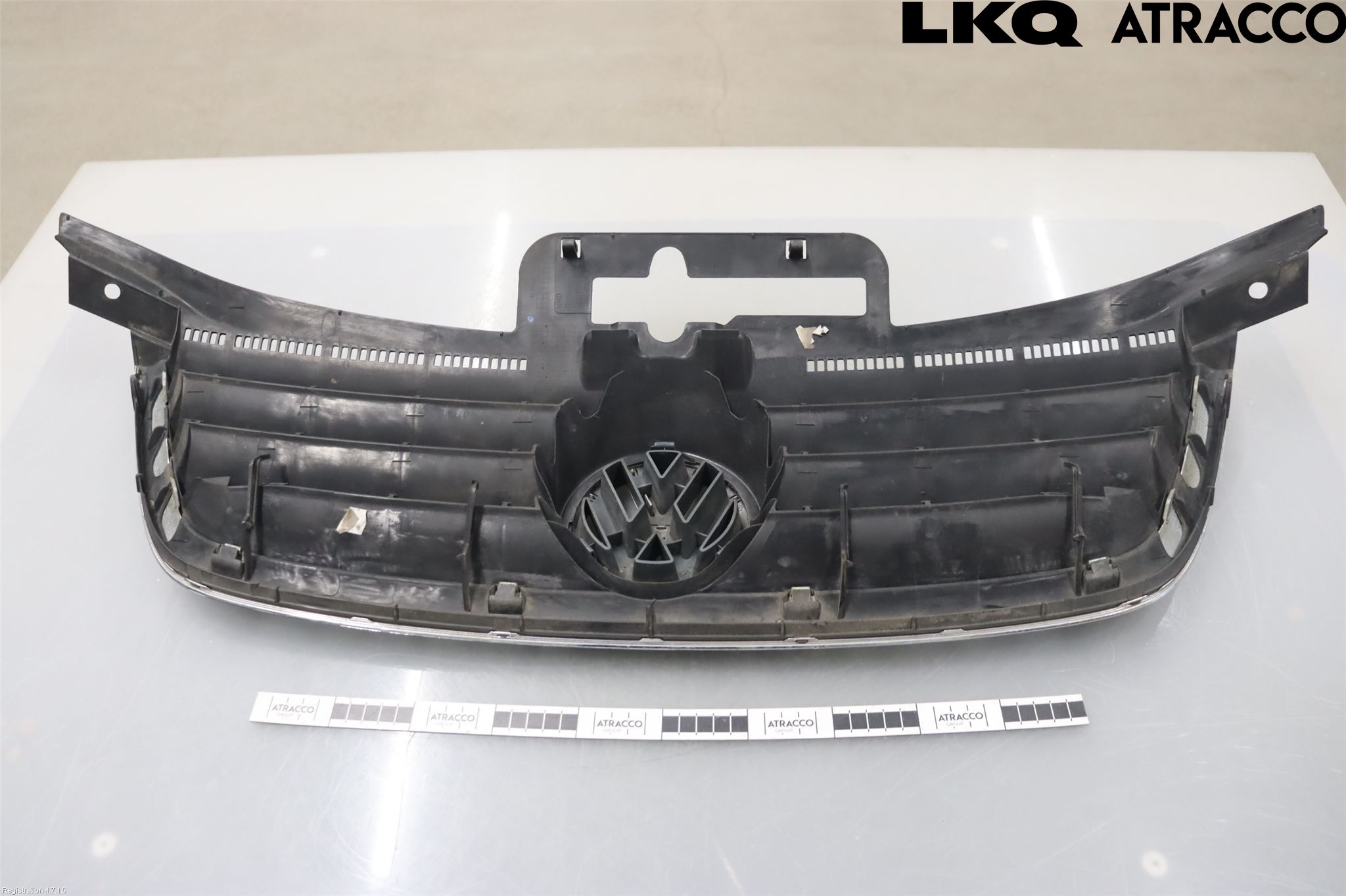Volkswagen VW TOURAN 03-10 Grill Komplett