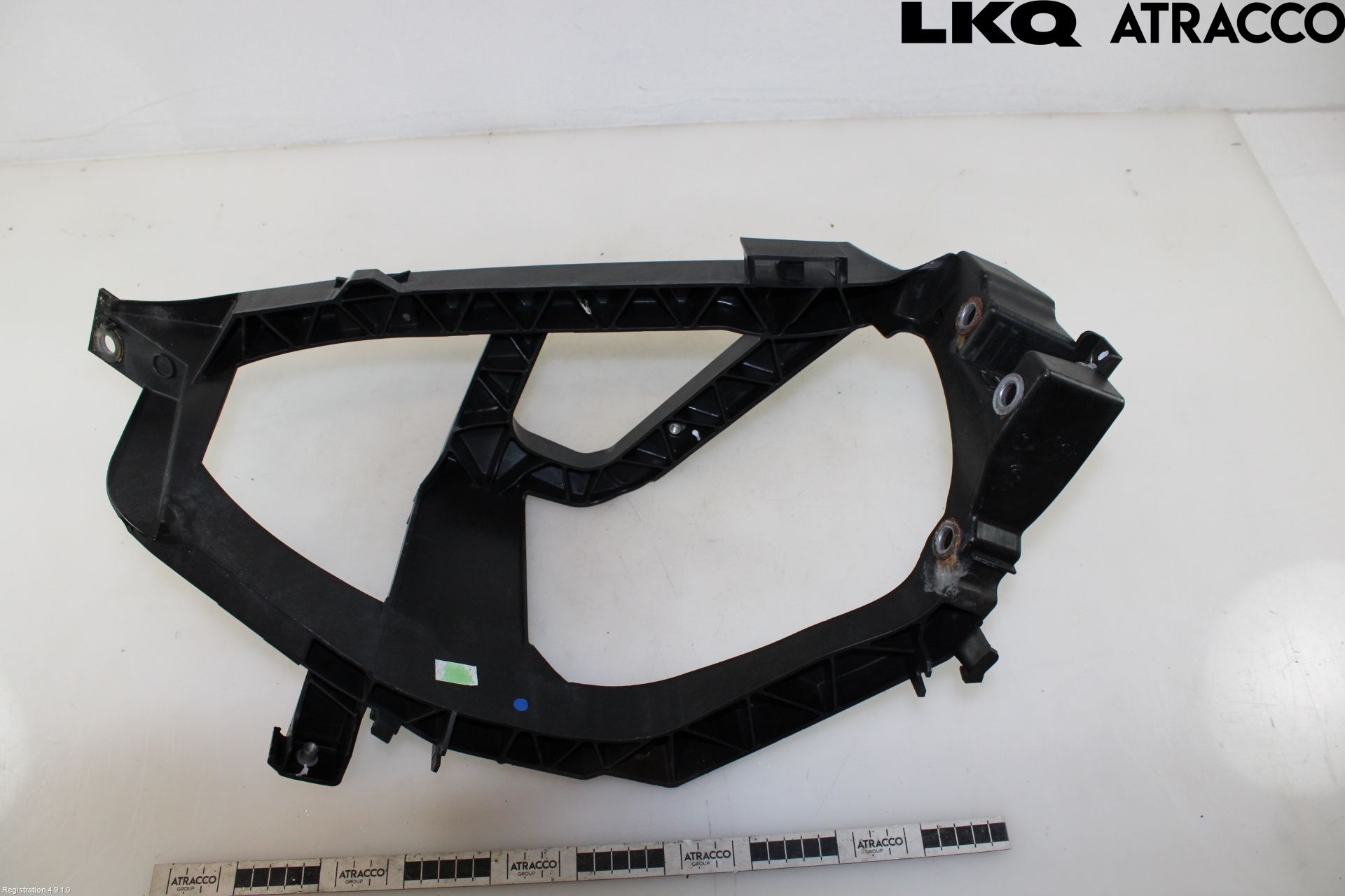 Mitsubishi COLT 09-13 Frontlykt Holder-Feste