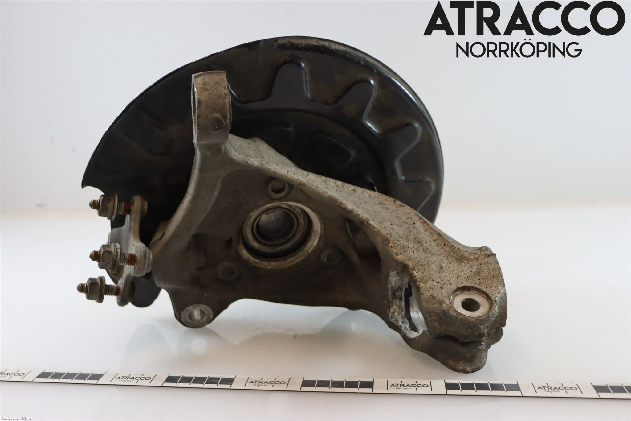Volkswagen VW TOURAN 16- Spindel Vf