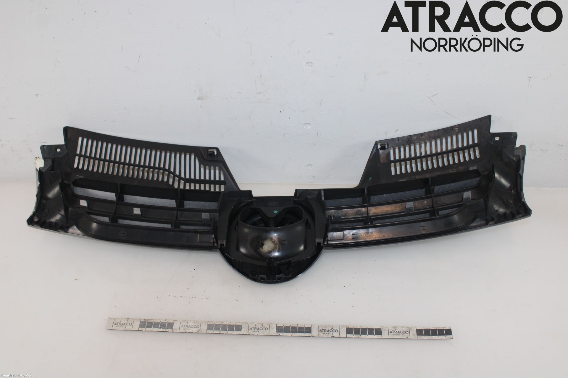 Volkswagen VW GOLF V 04-09 Grill Komplett
