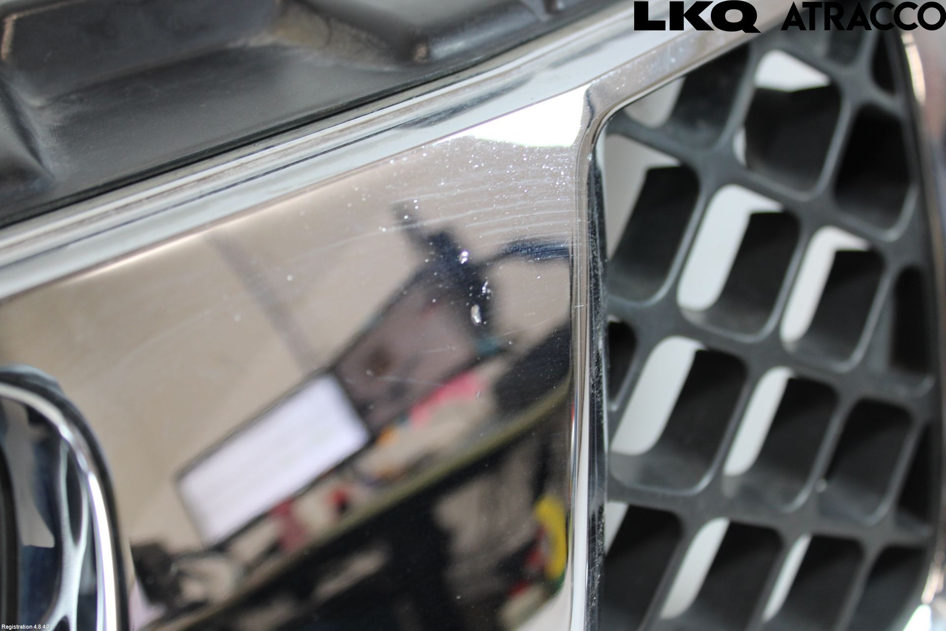 Nissan NAVARA 05-16 Grill Komplett