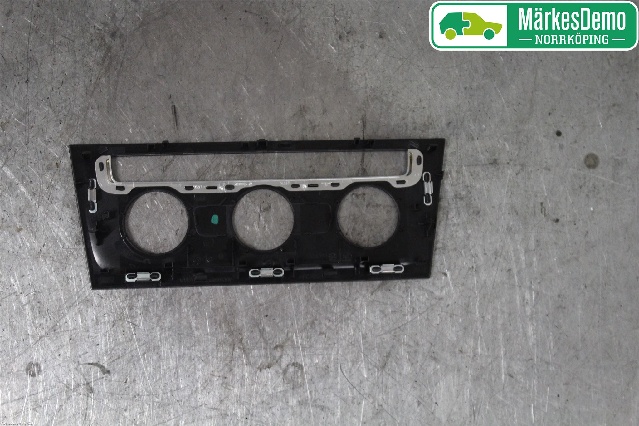 Volkswagen VW GOLF / E-GOLF VII 13-20 Innr Radio Ramme