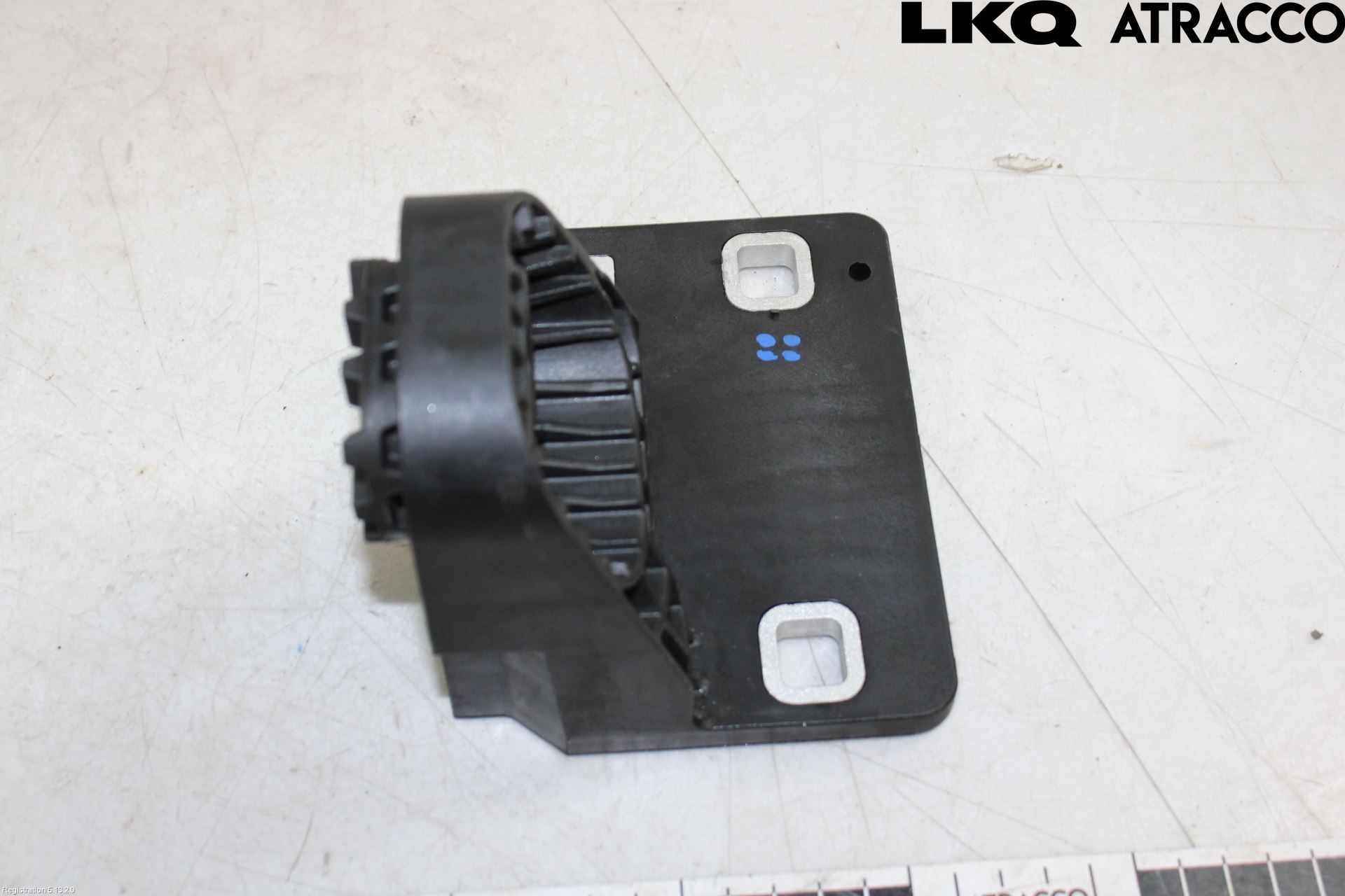 Audi Q4 E-TRON FZ 22- Radiator Feste - Ramme - Bjelk